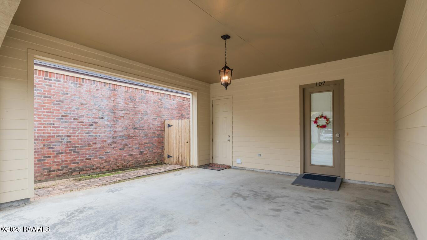 107 Laguna Lane