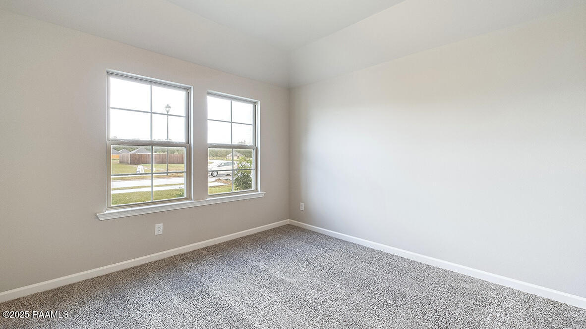 185 Stable Drive