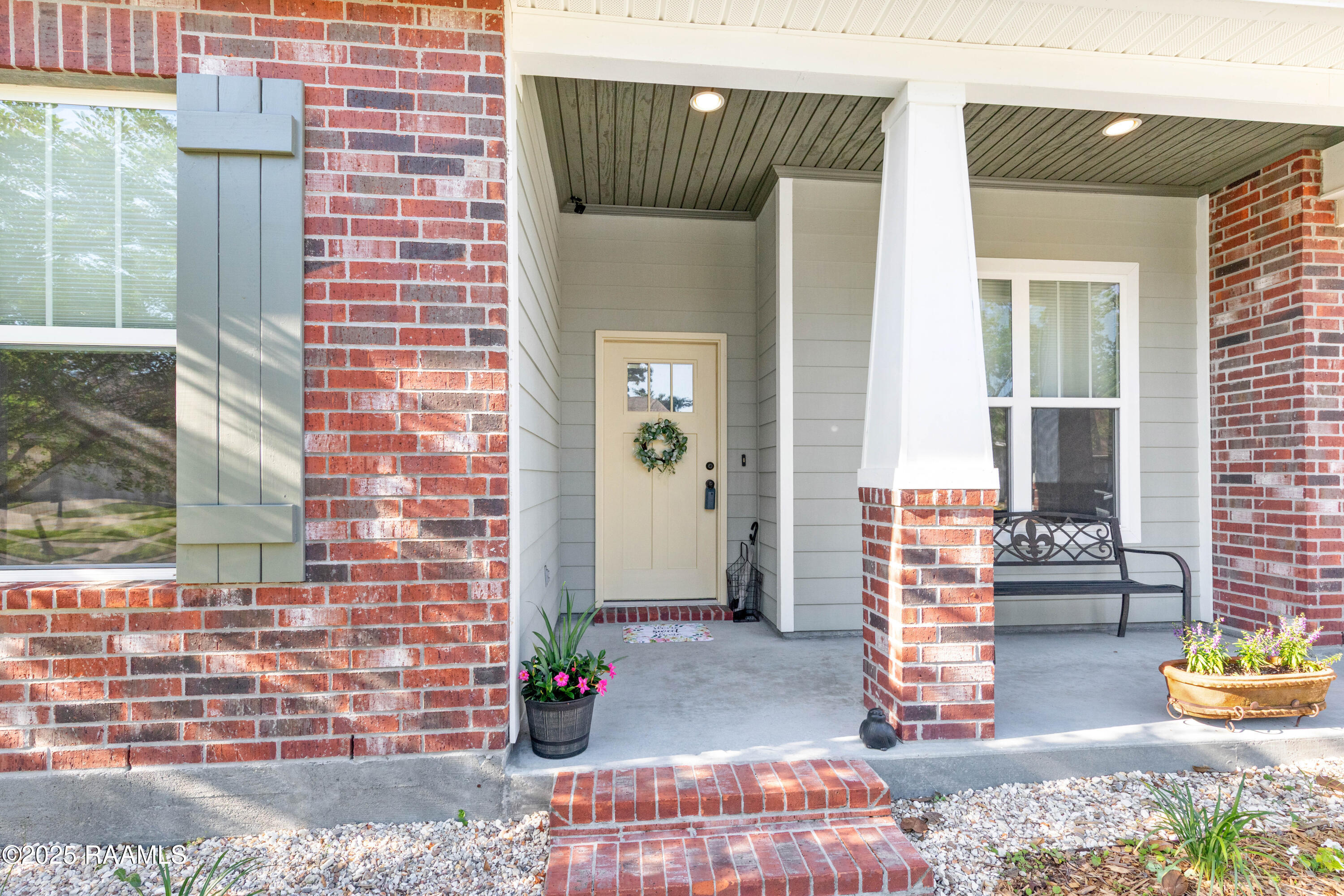 213 Oak Path Drive