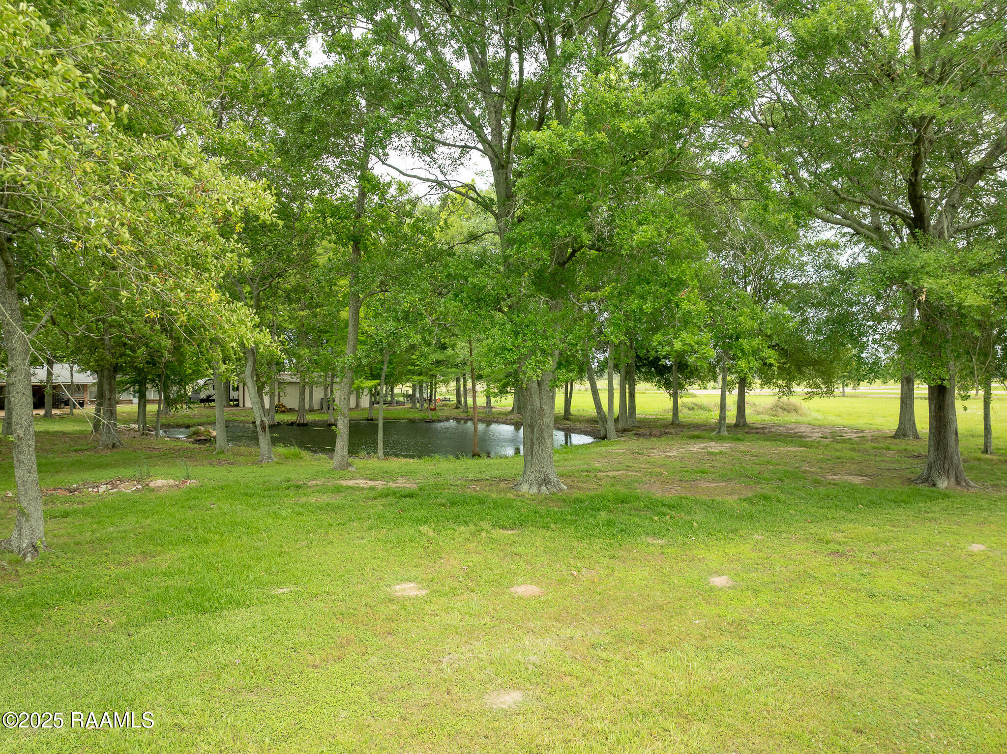 2405 S Chataignier Road