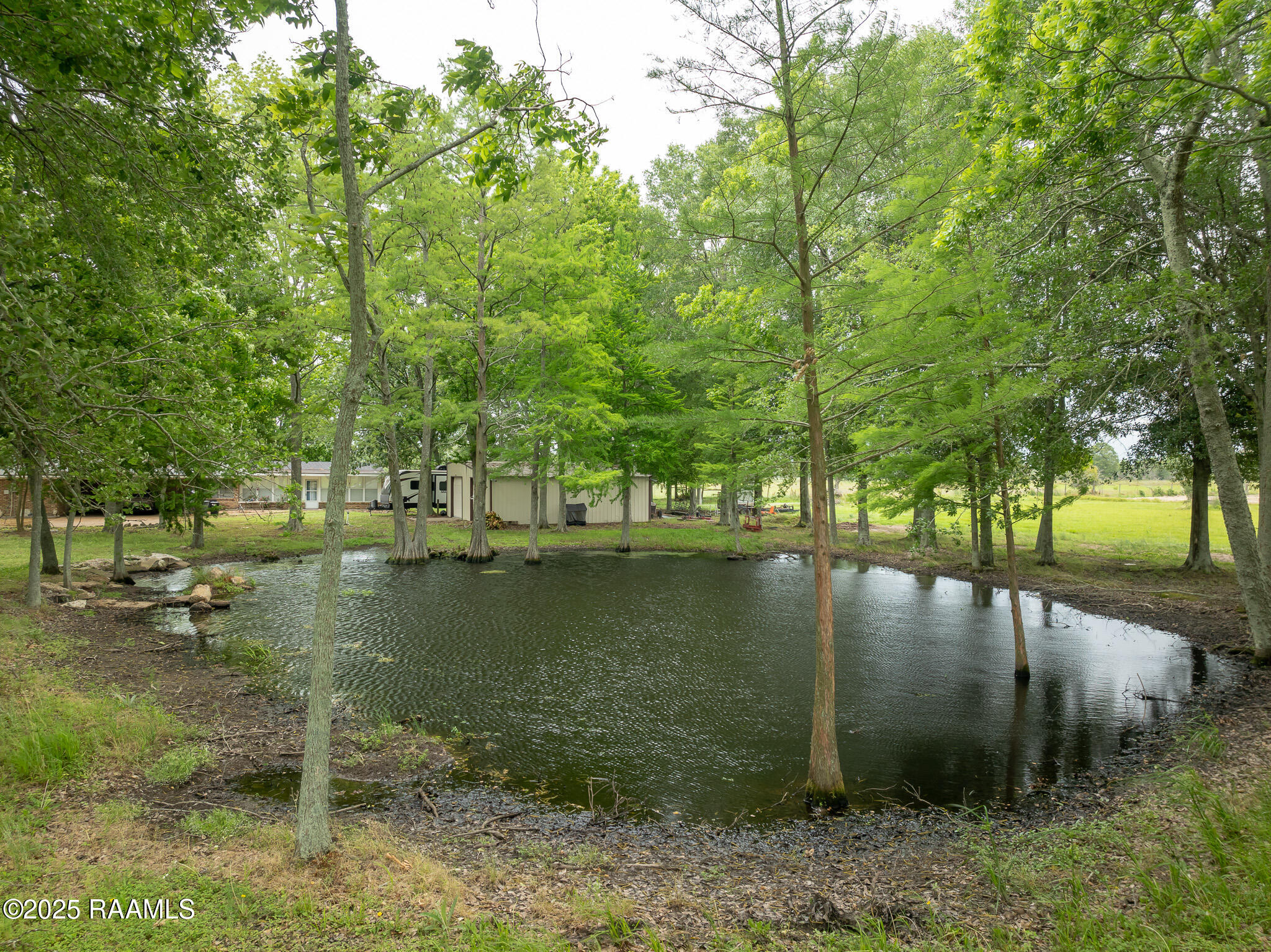 2405 S Chataignier Road