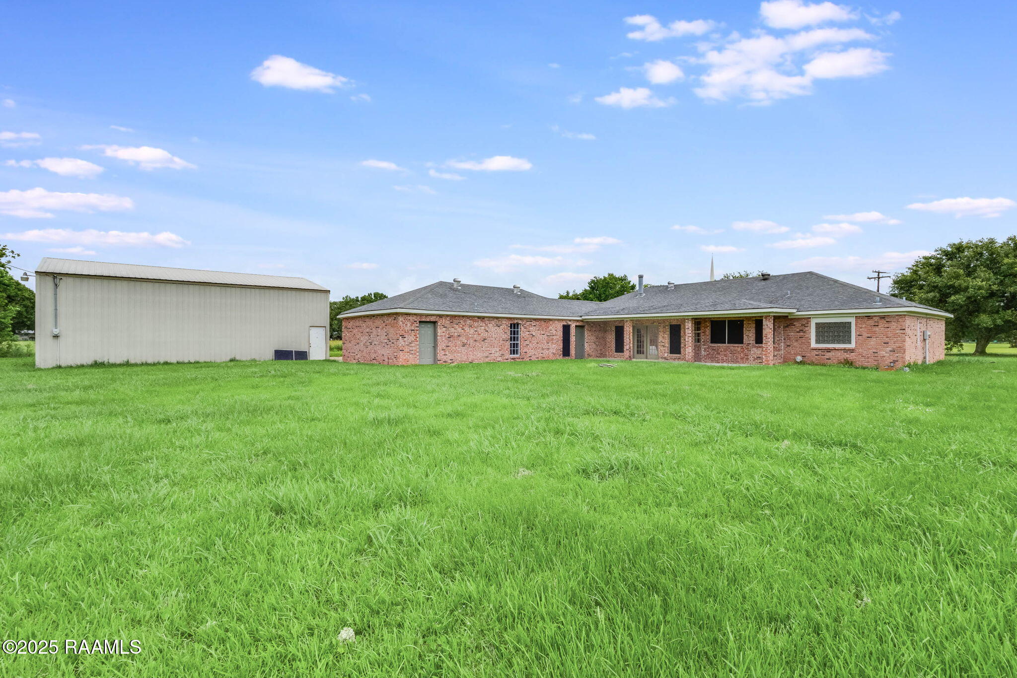 421 Plantation Road