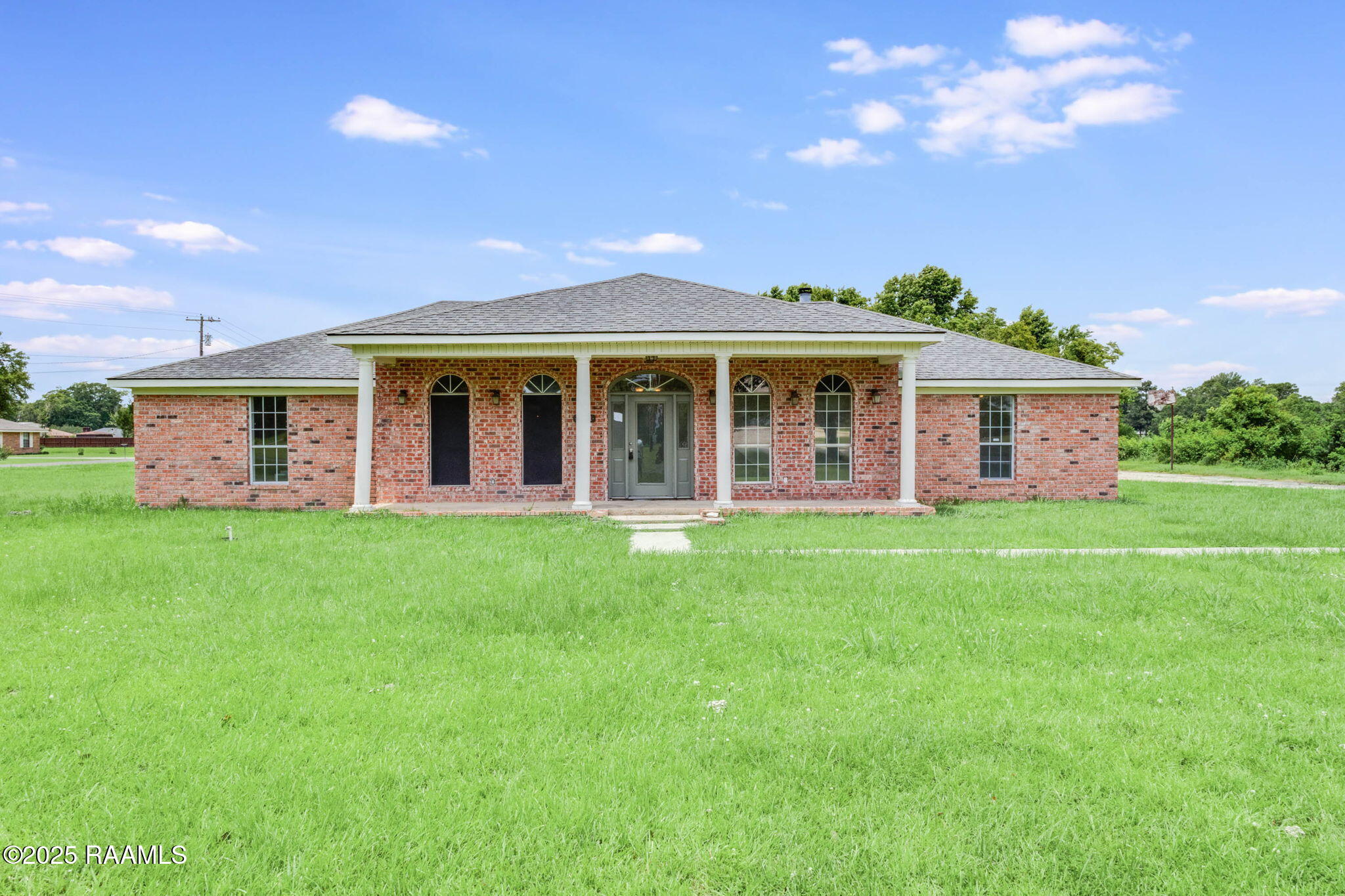 421 Plantation Road