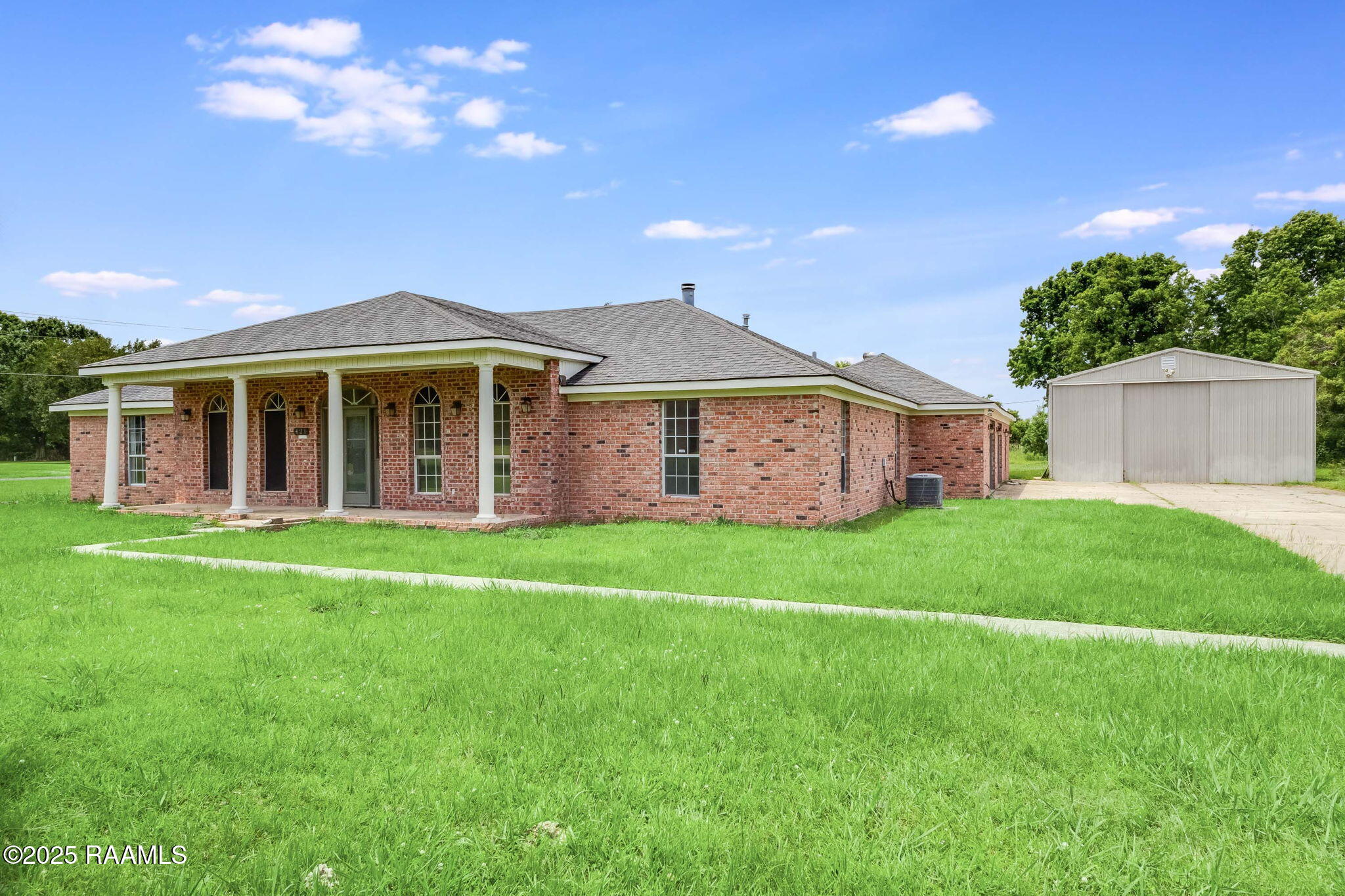 421 Plantation Road