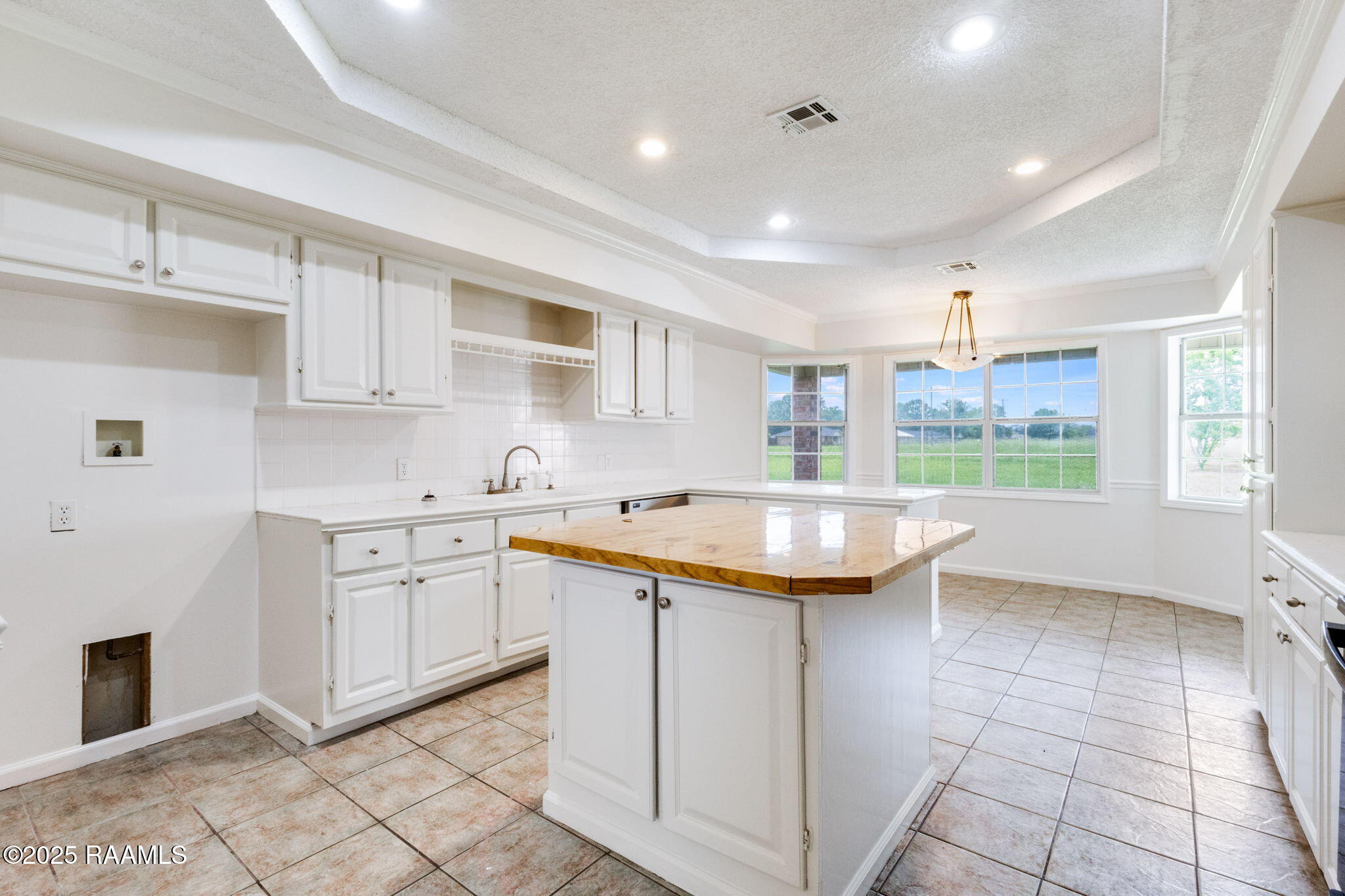 421 Plantation Road