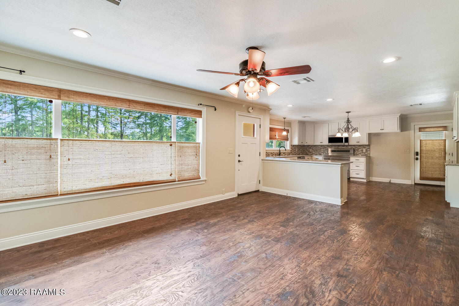 4411 Hwy 359