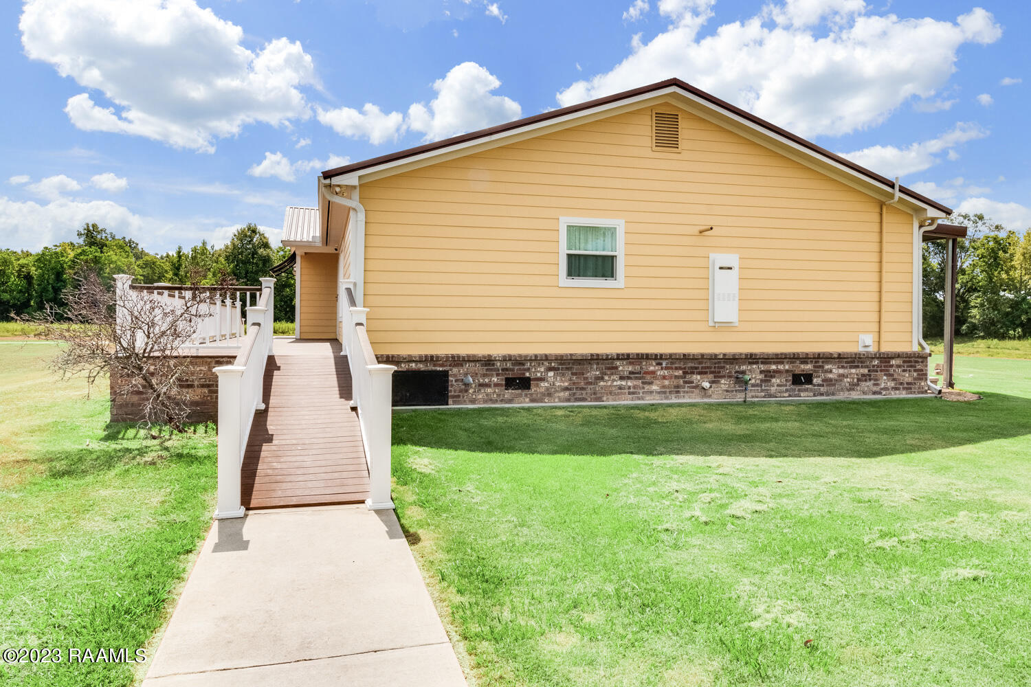 4411 Hwy 359