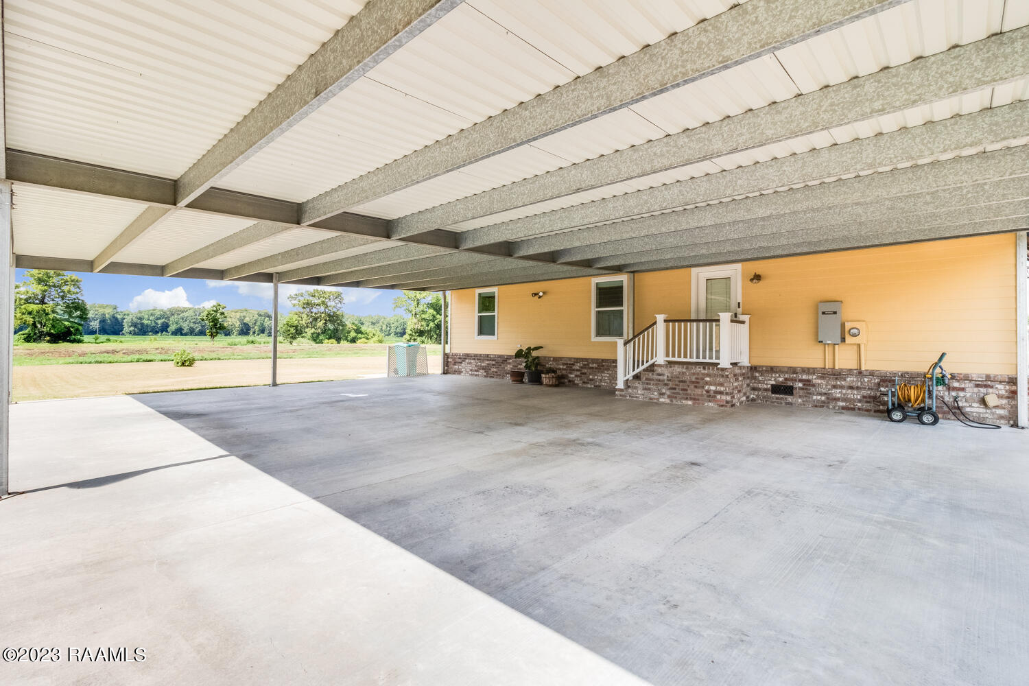 4411 Hwy 359