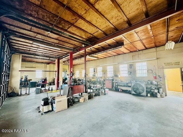 823 W Vine Street