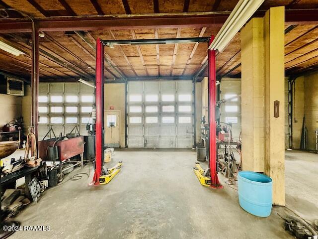 823 W Vine Street