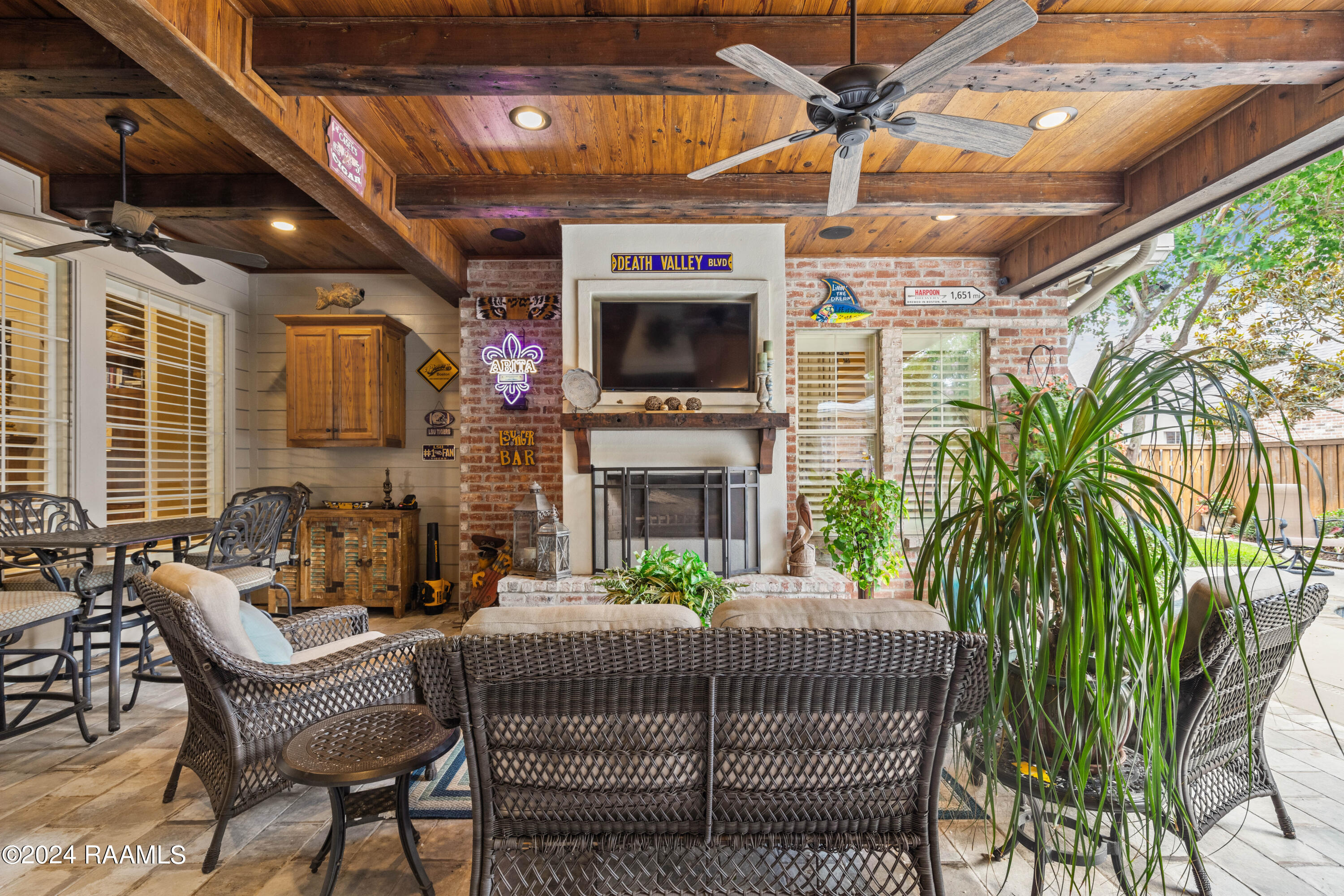 215 Brahmwell Court