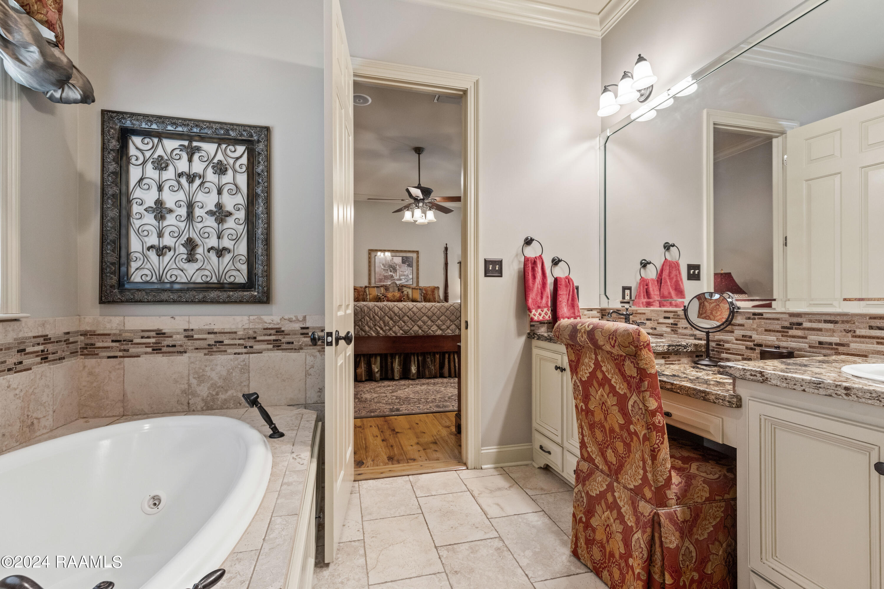 215 Brahmwell Court