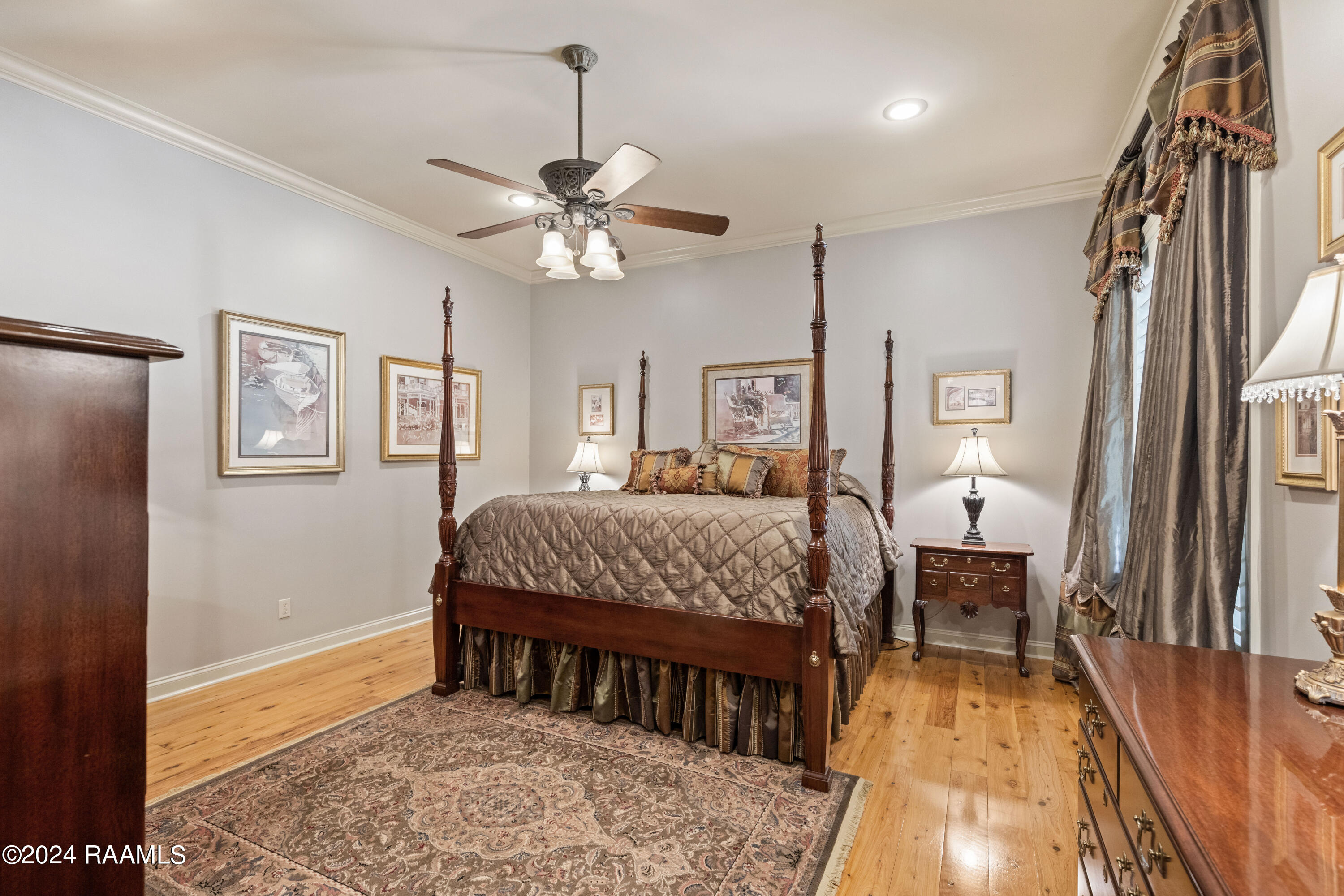 215 Brahmwell Court