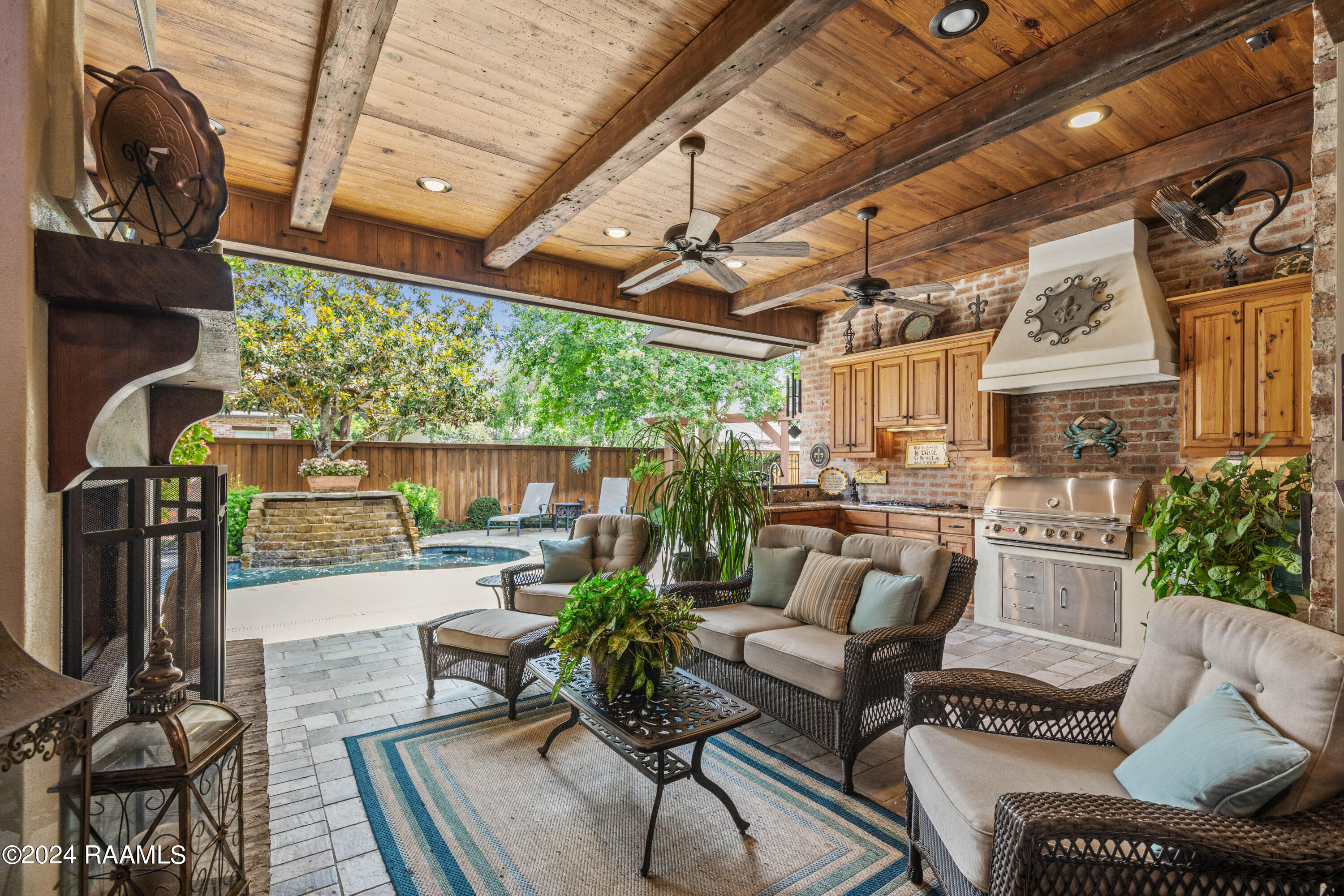 215 Brahmwell Court