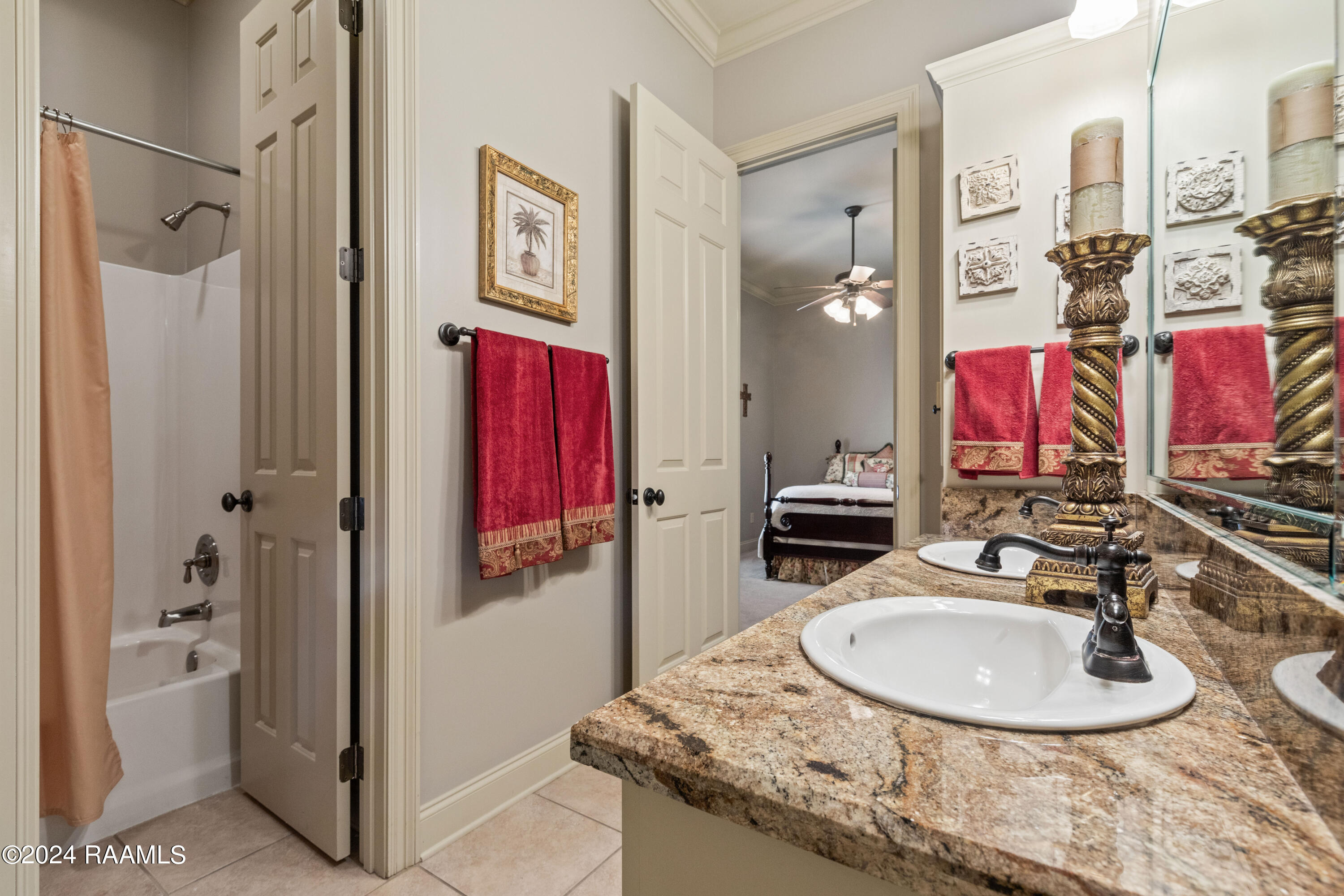 215 Brahmwell Court