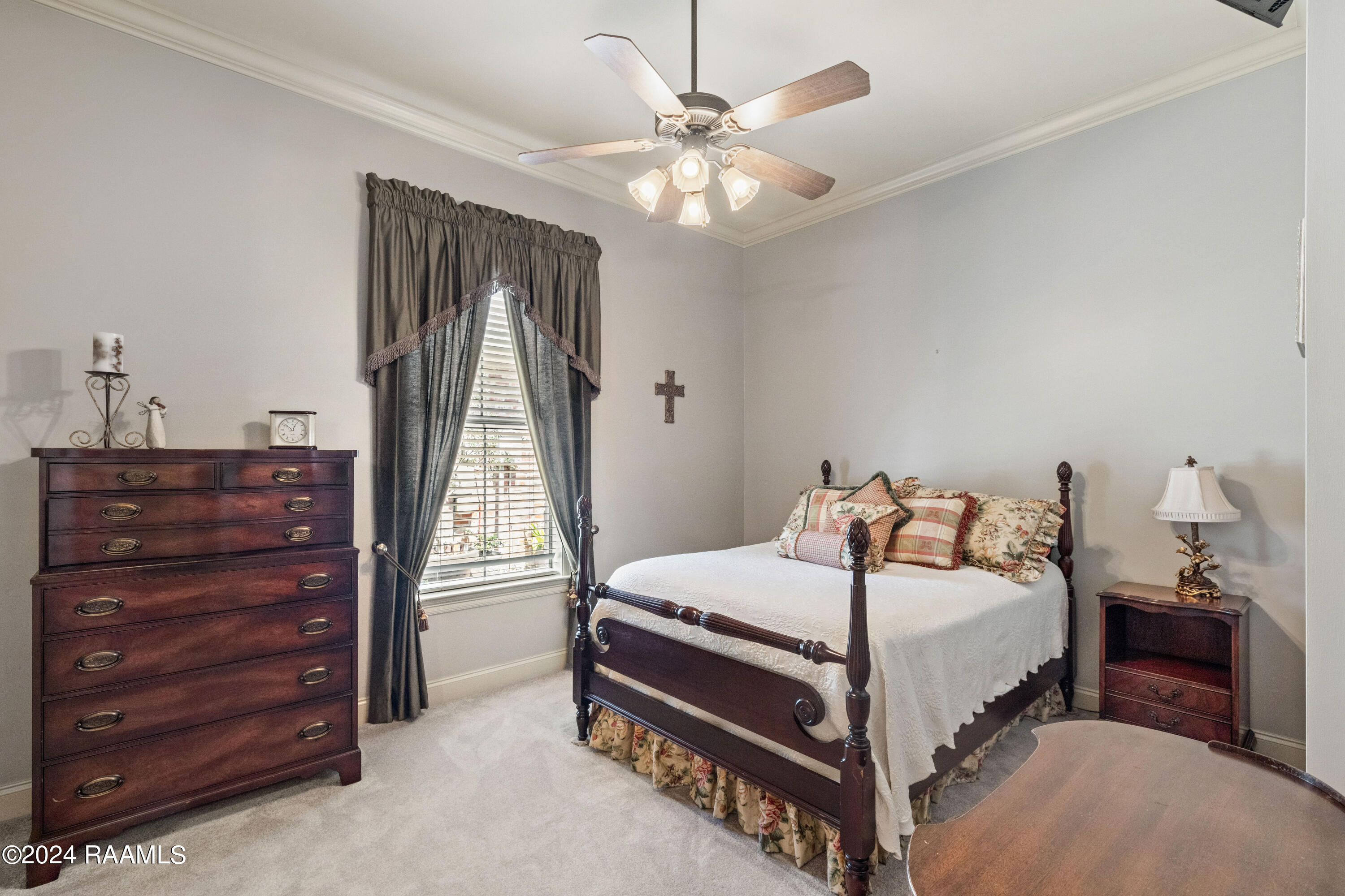 215 Brahmwell Court