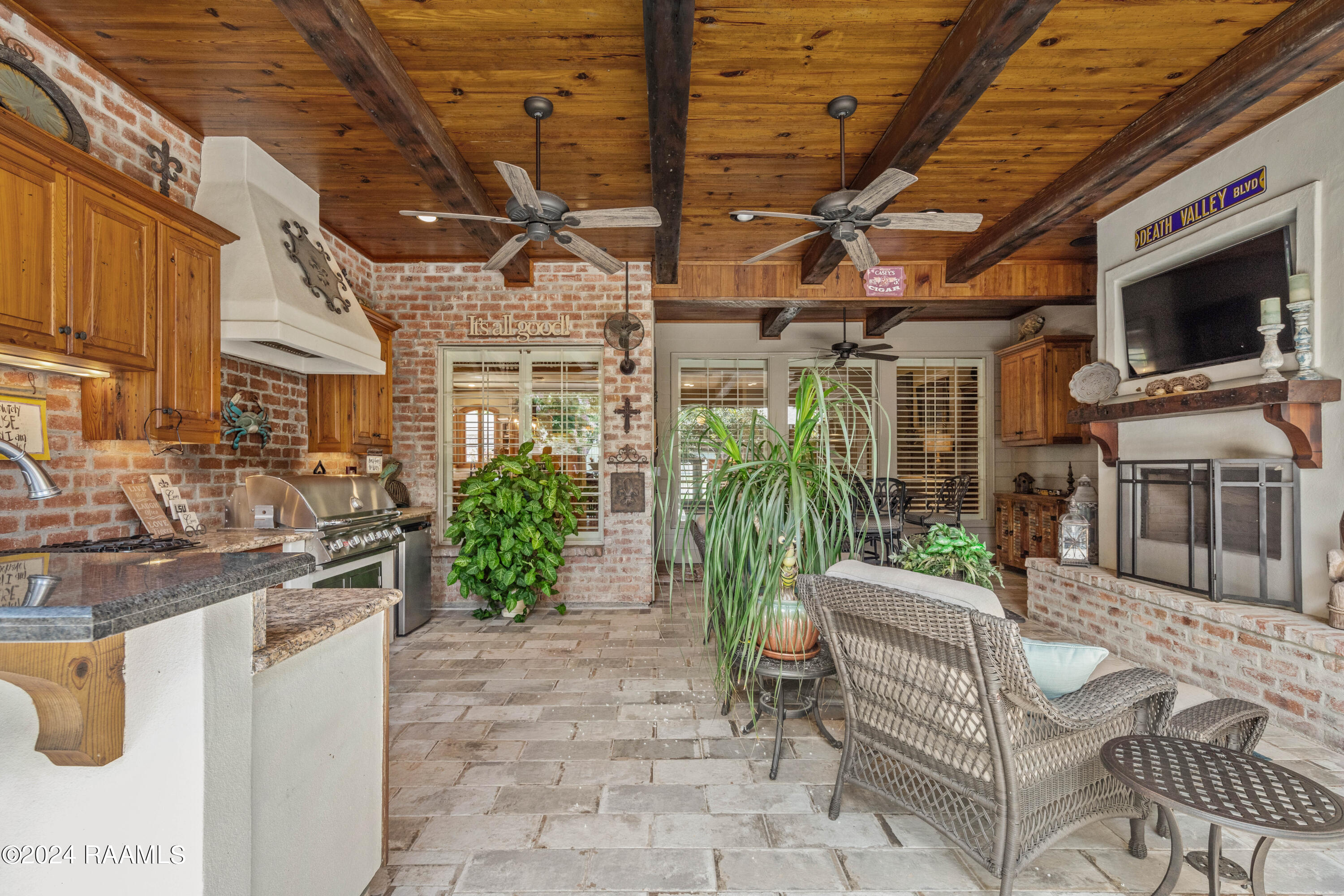 215 Brahmwell Court