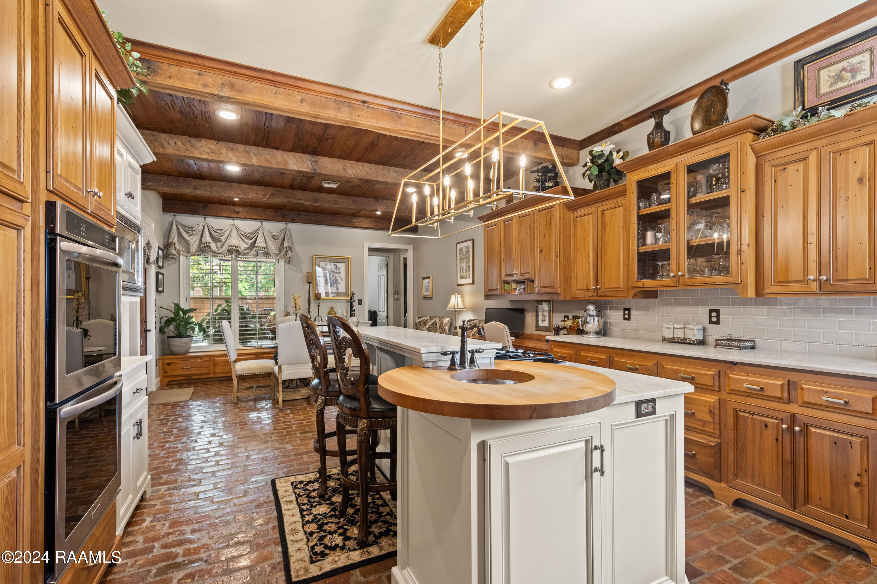 215 Brahmwell Court