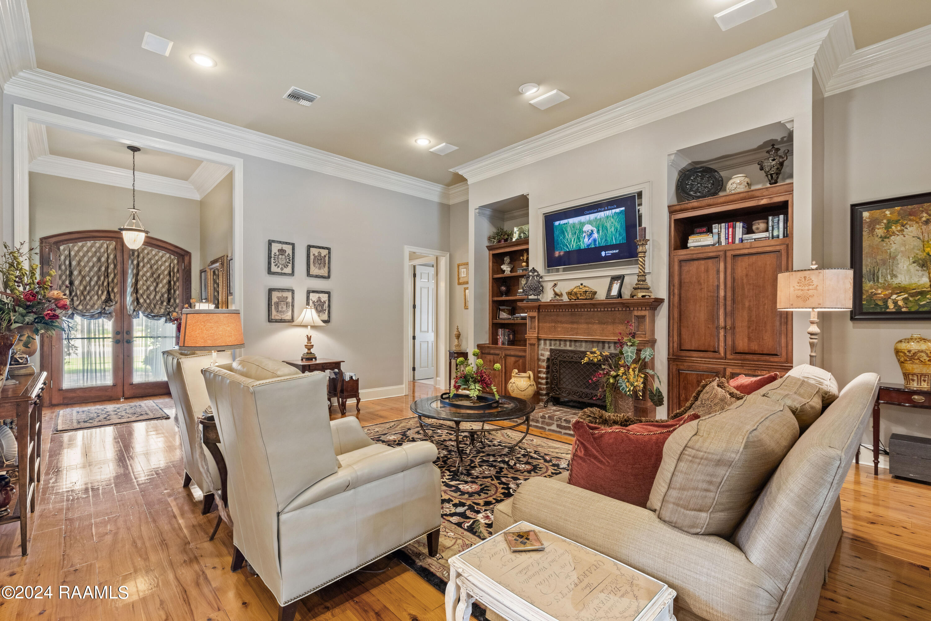 215 Brahmwell Court