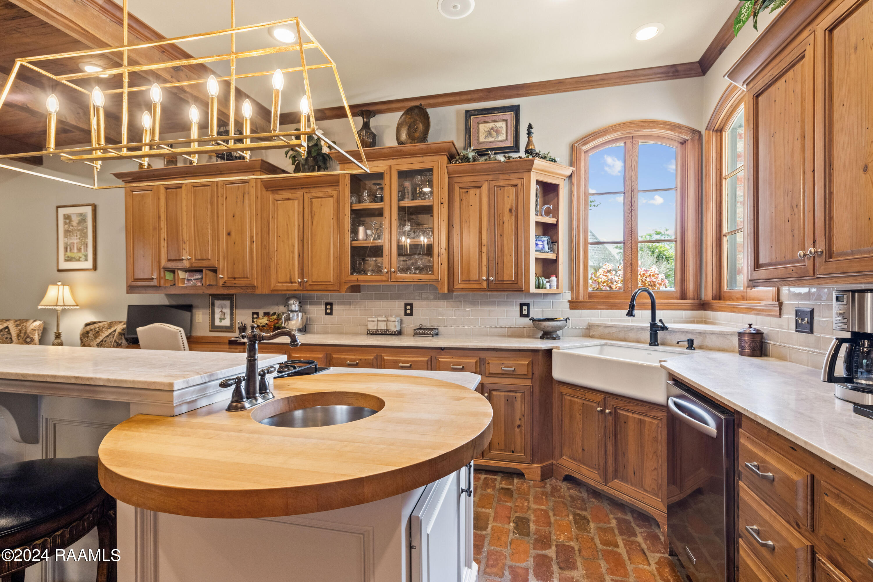215 Brahmwell Court