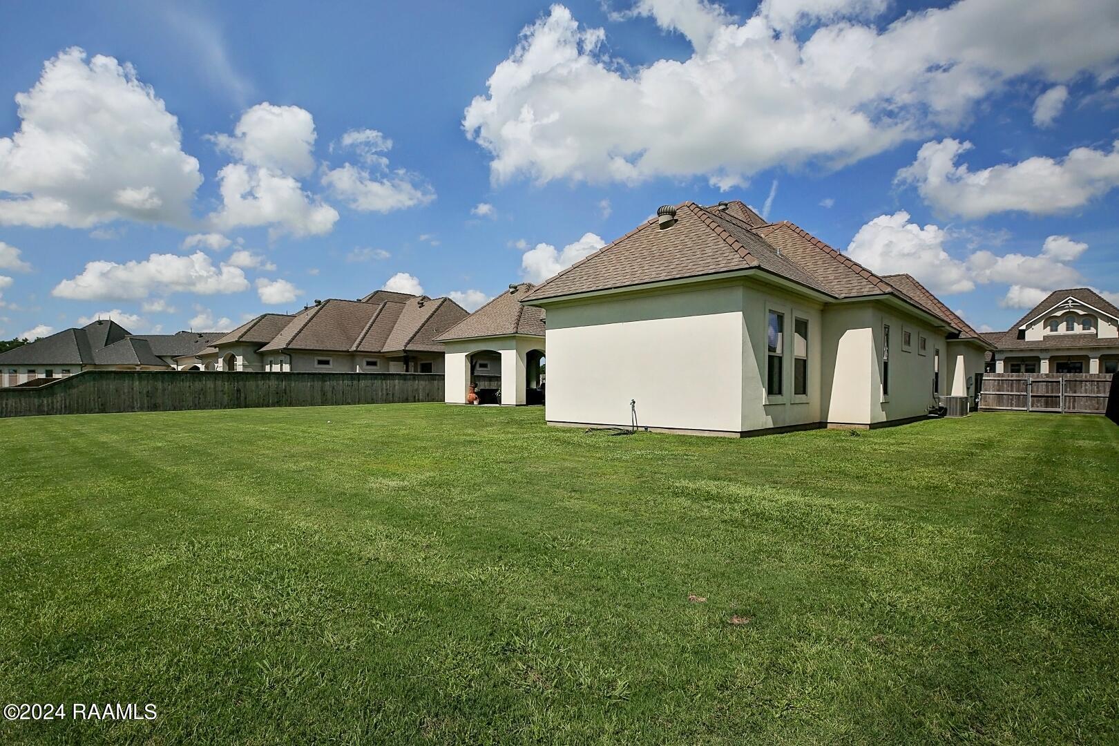 204 Rue De La Rochelle
