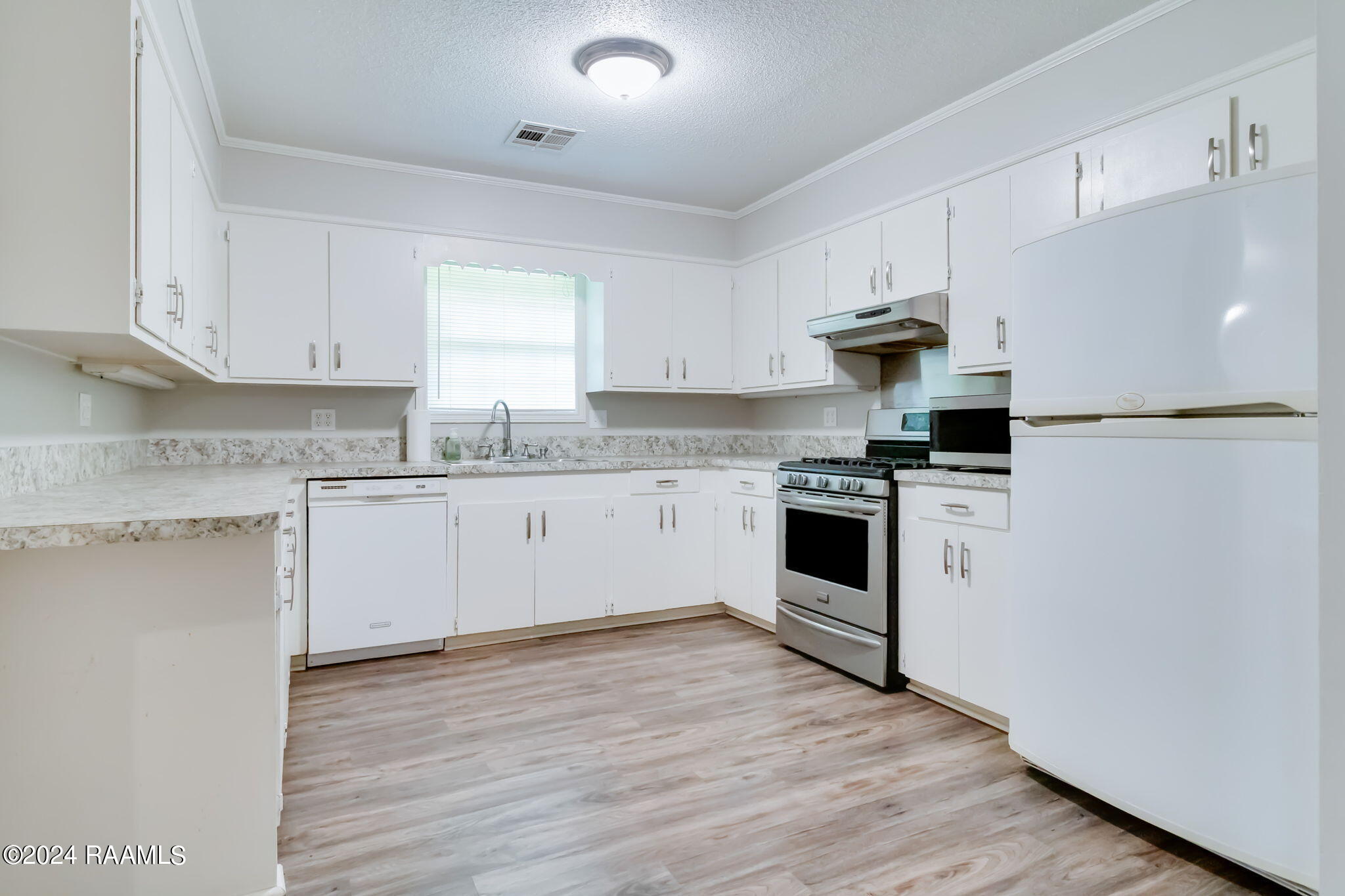 2432 Herbert Drive