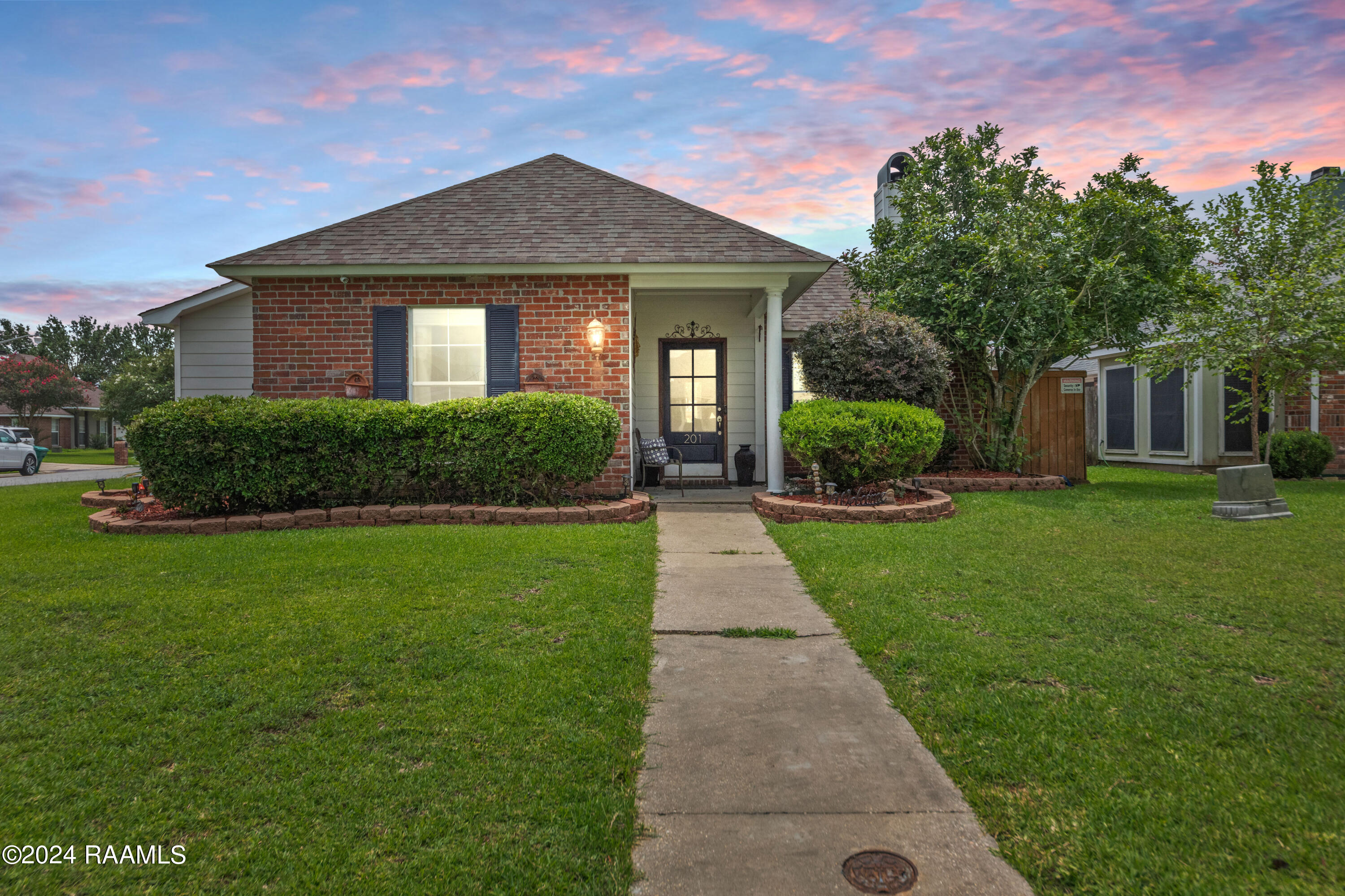 201 Pear Tree Circle