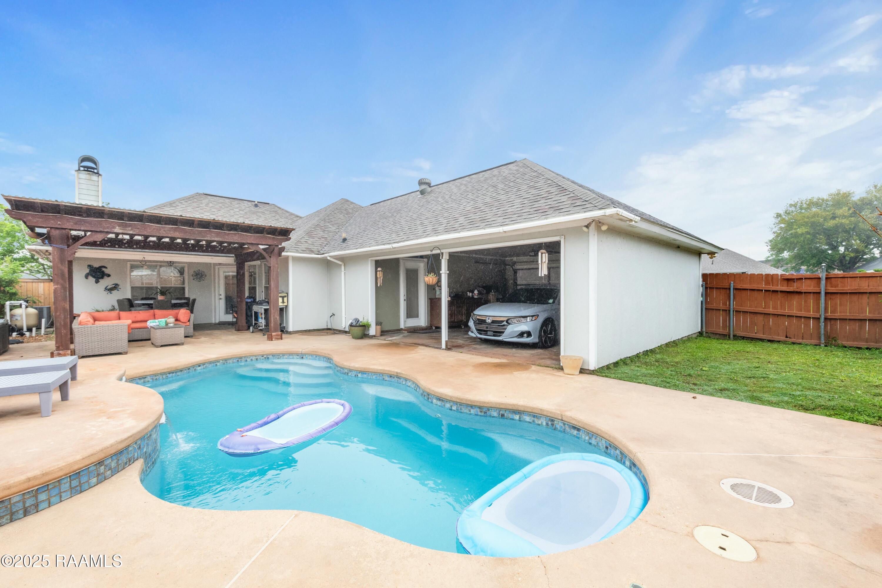 201 Pear Tree Circle