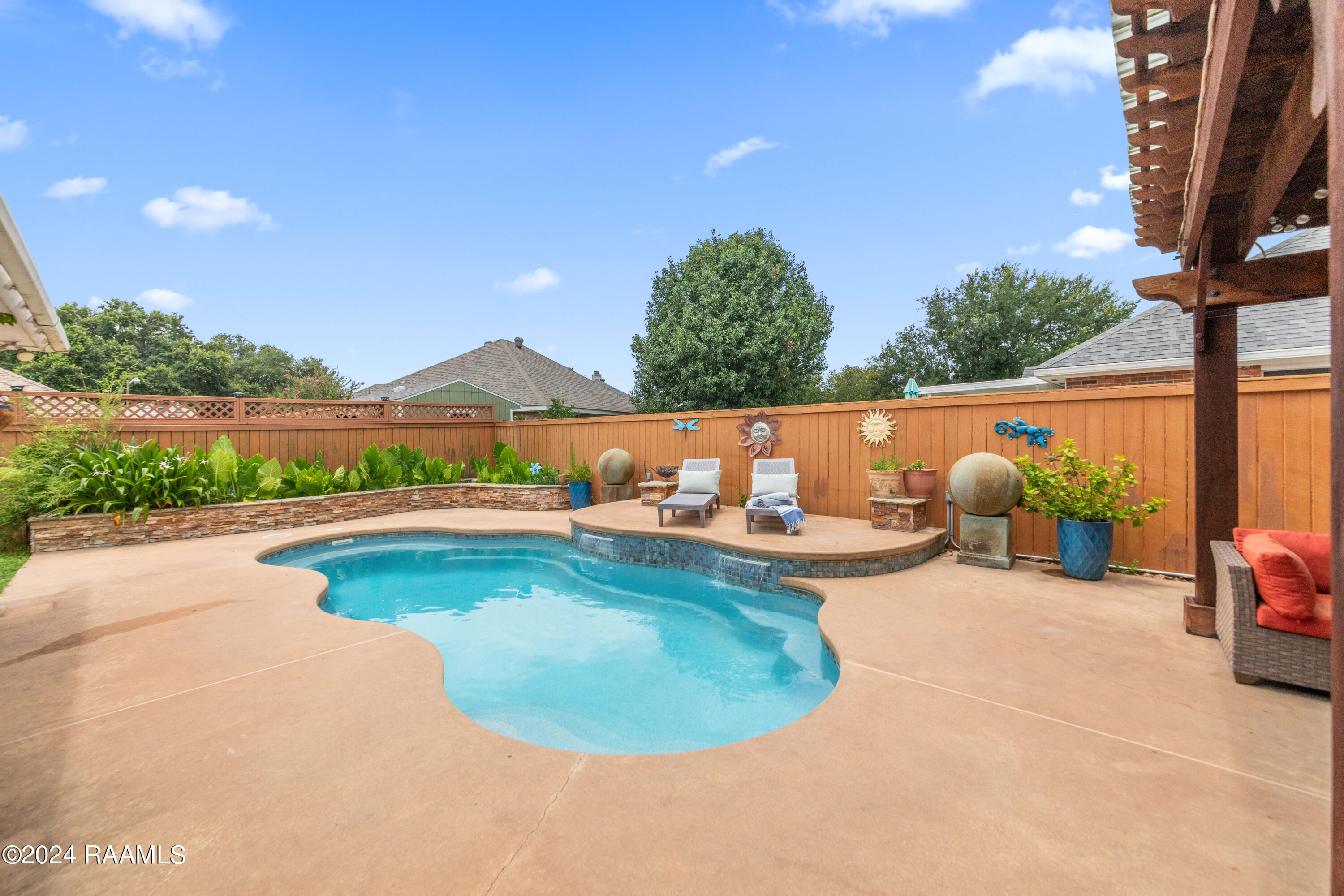 201 Pear Tree Circle