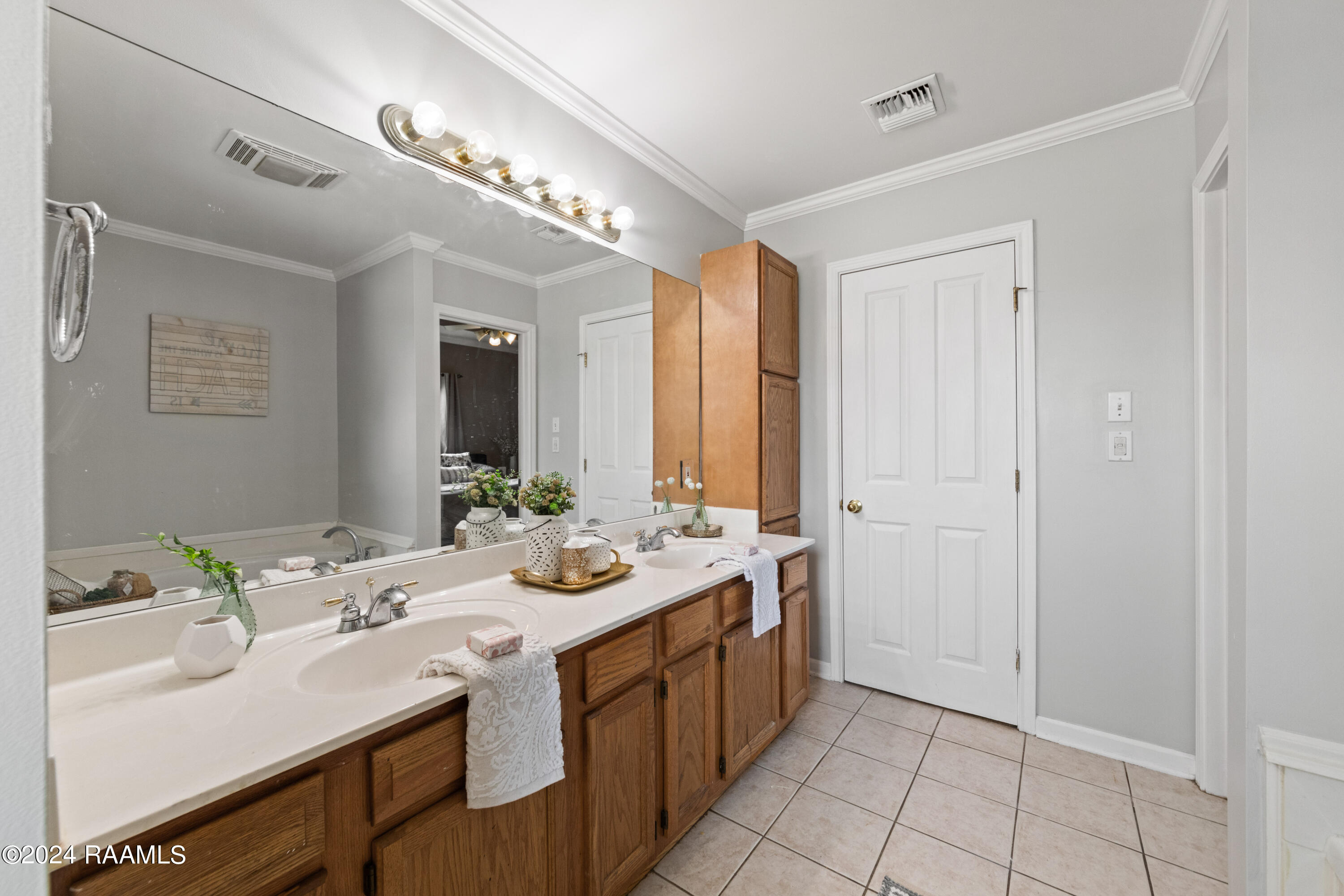 201 Pear Tree Circle