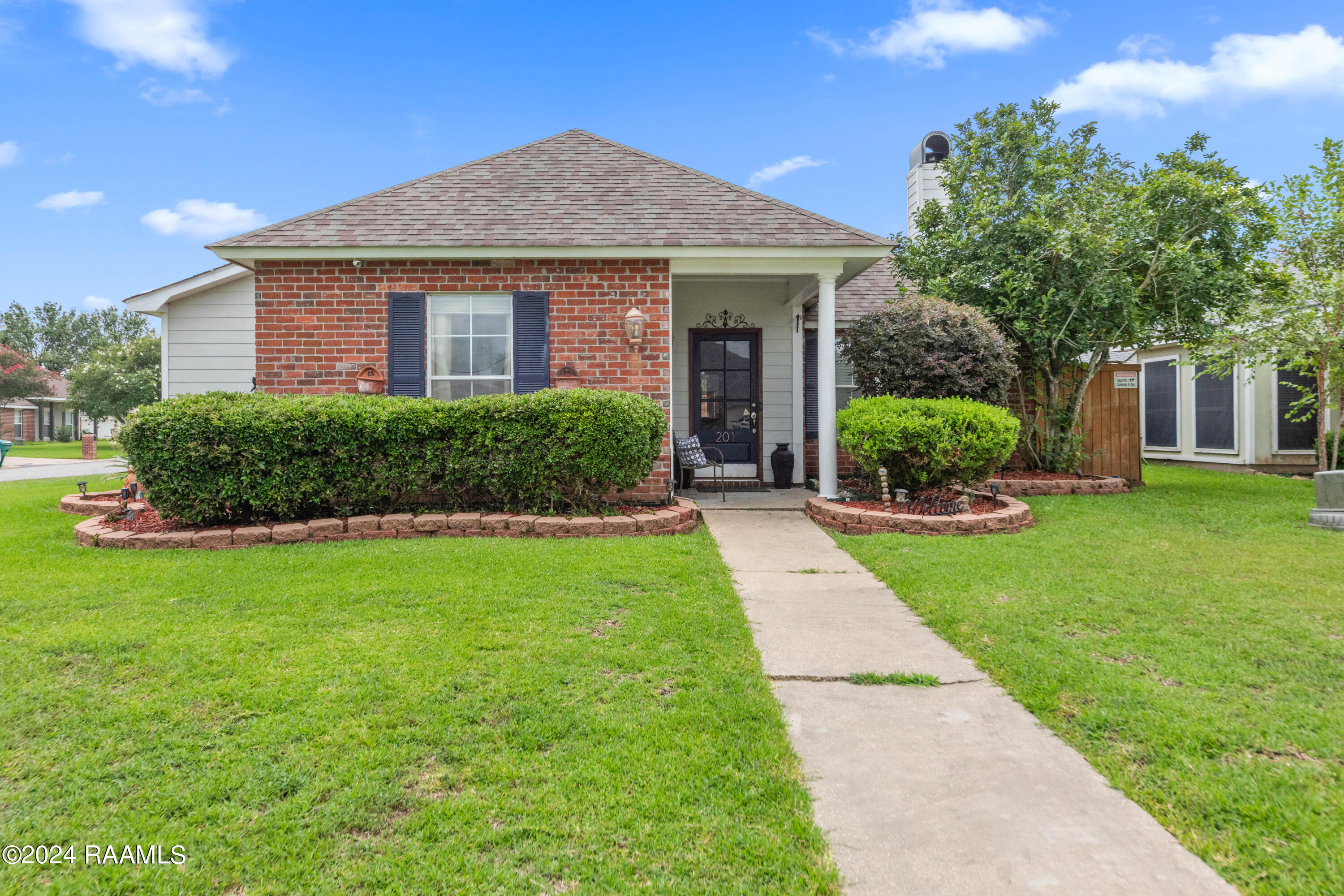 201 Pear Tree Circle