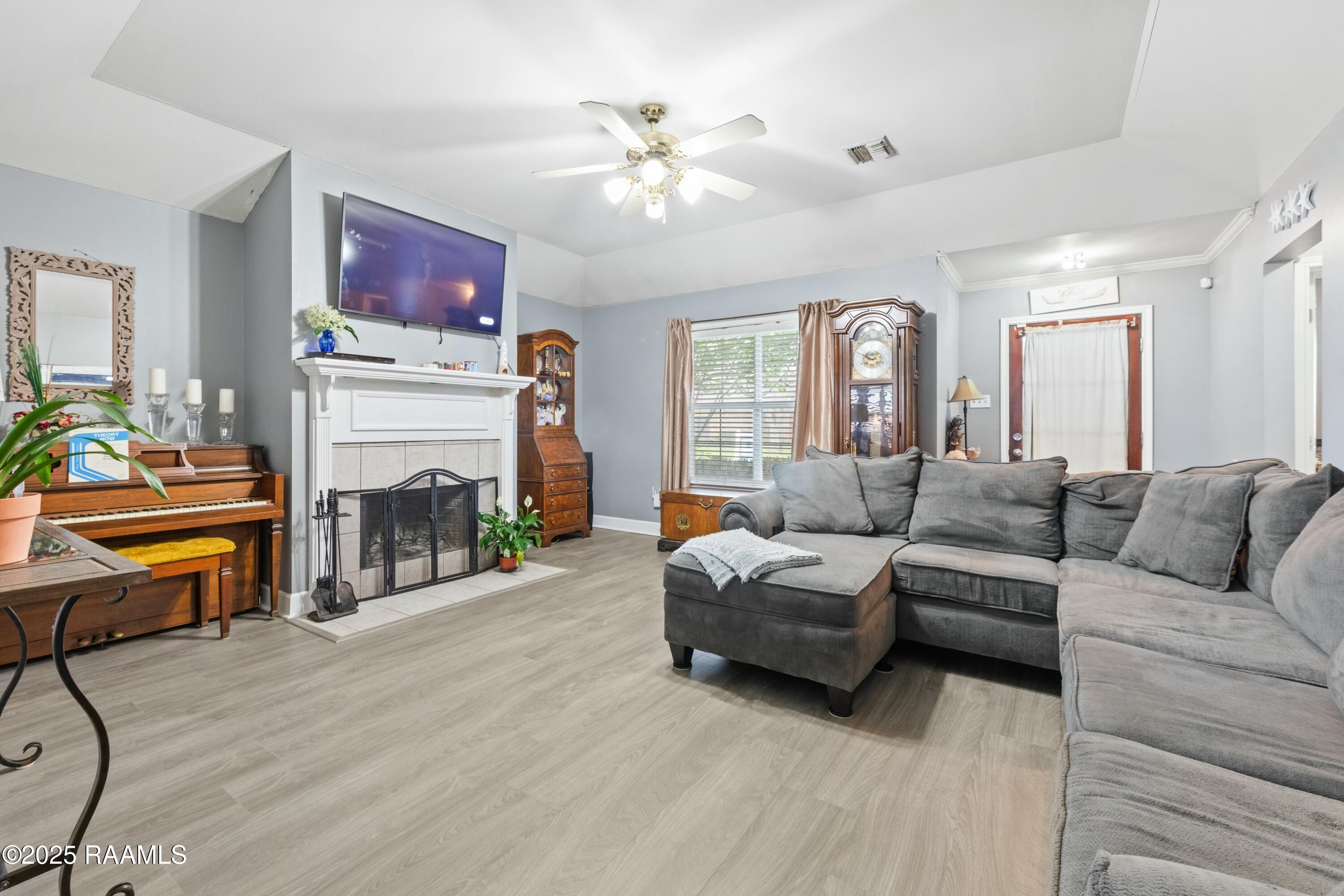 201 Pear Tree Circle