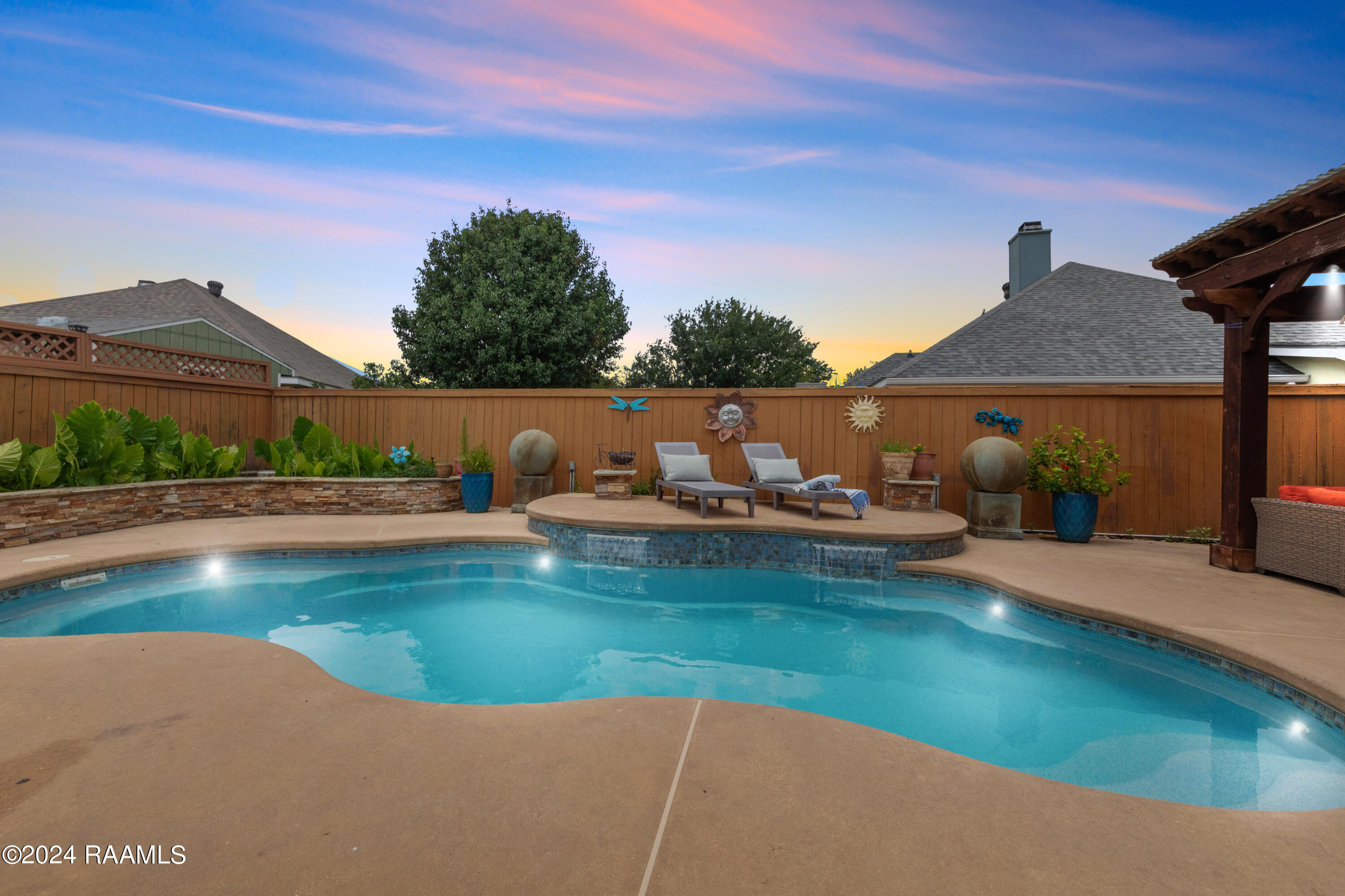 201 Pear Tree Circle