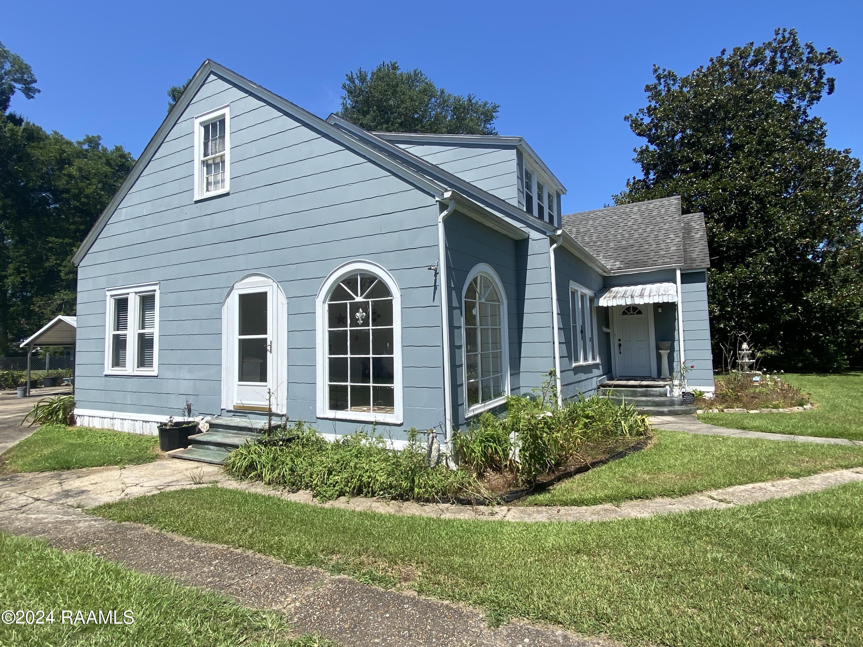 112 W Magnolia Street