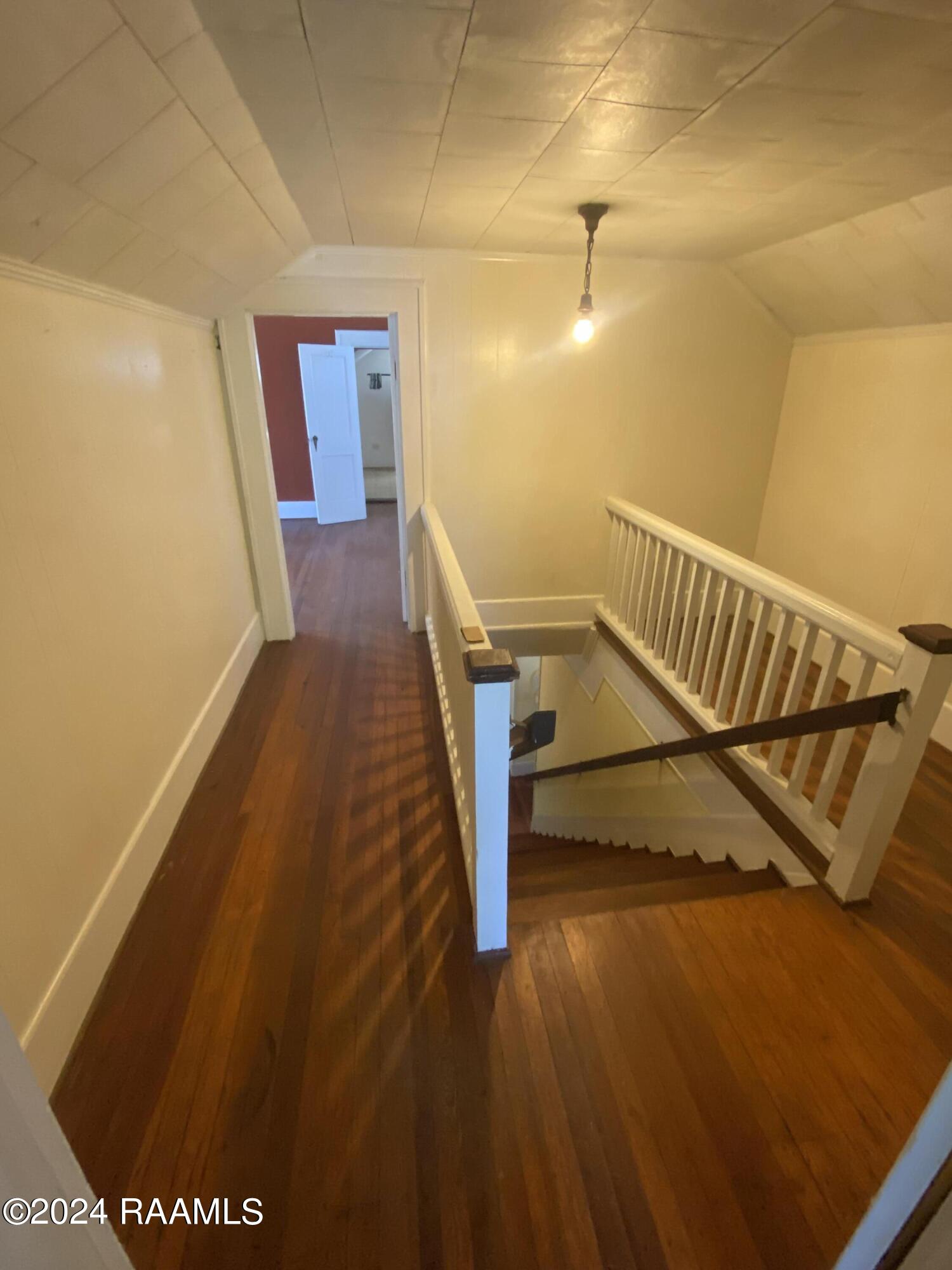 112 W Magnolia Street