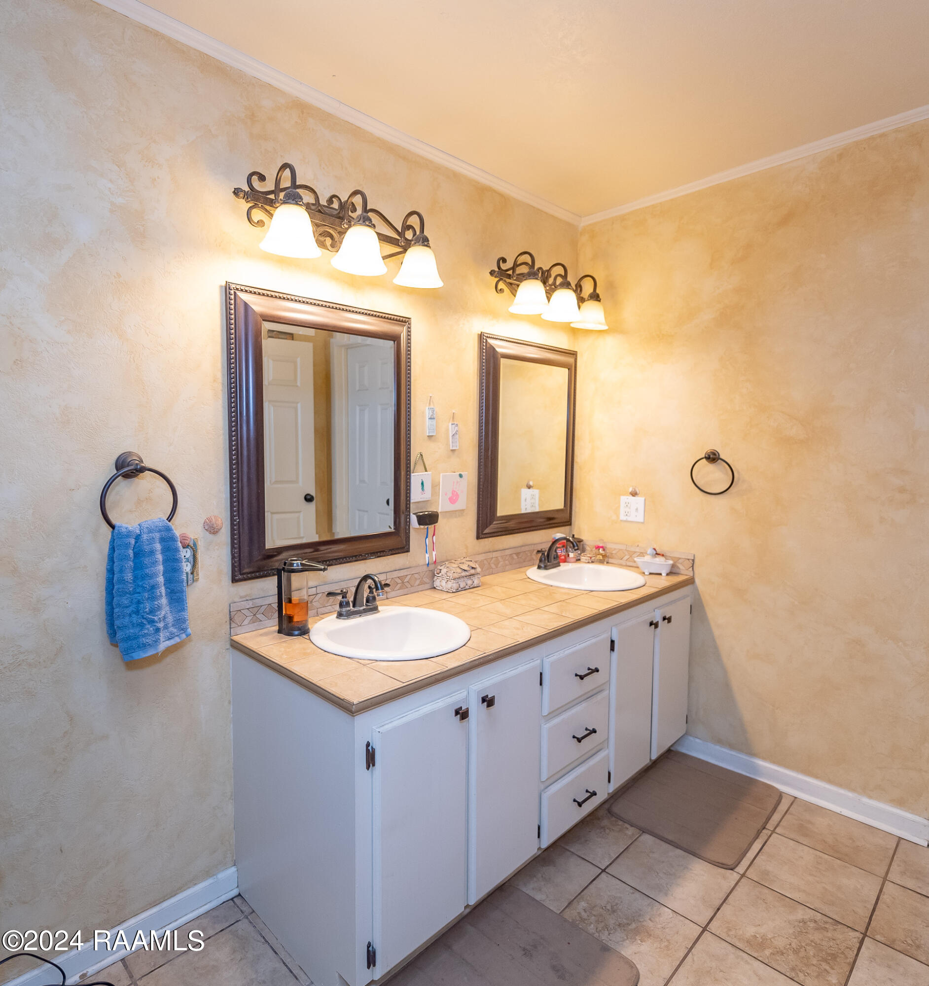2454 6th Street