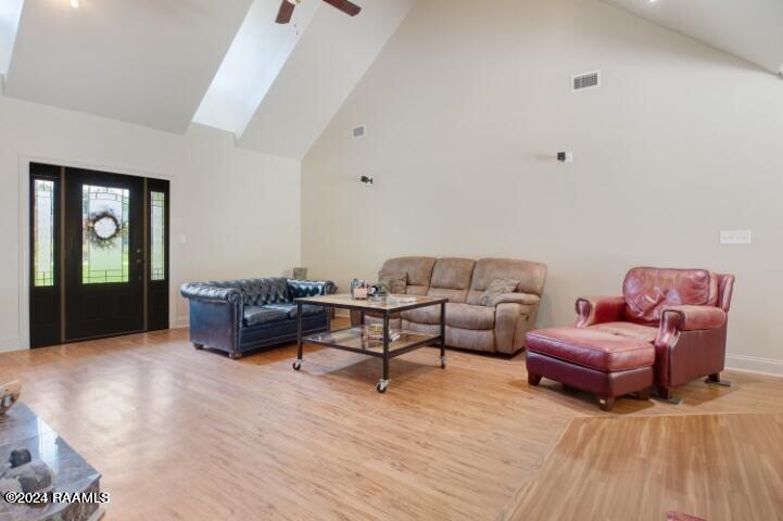203 Lexington Parkway