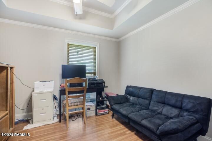 203 Lexington Parkway