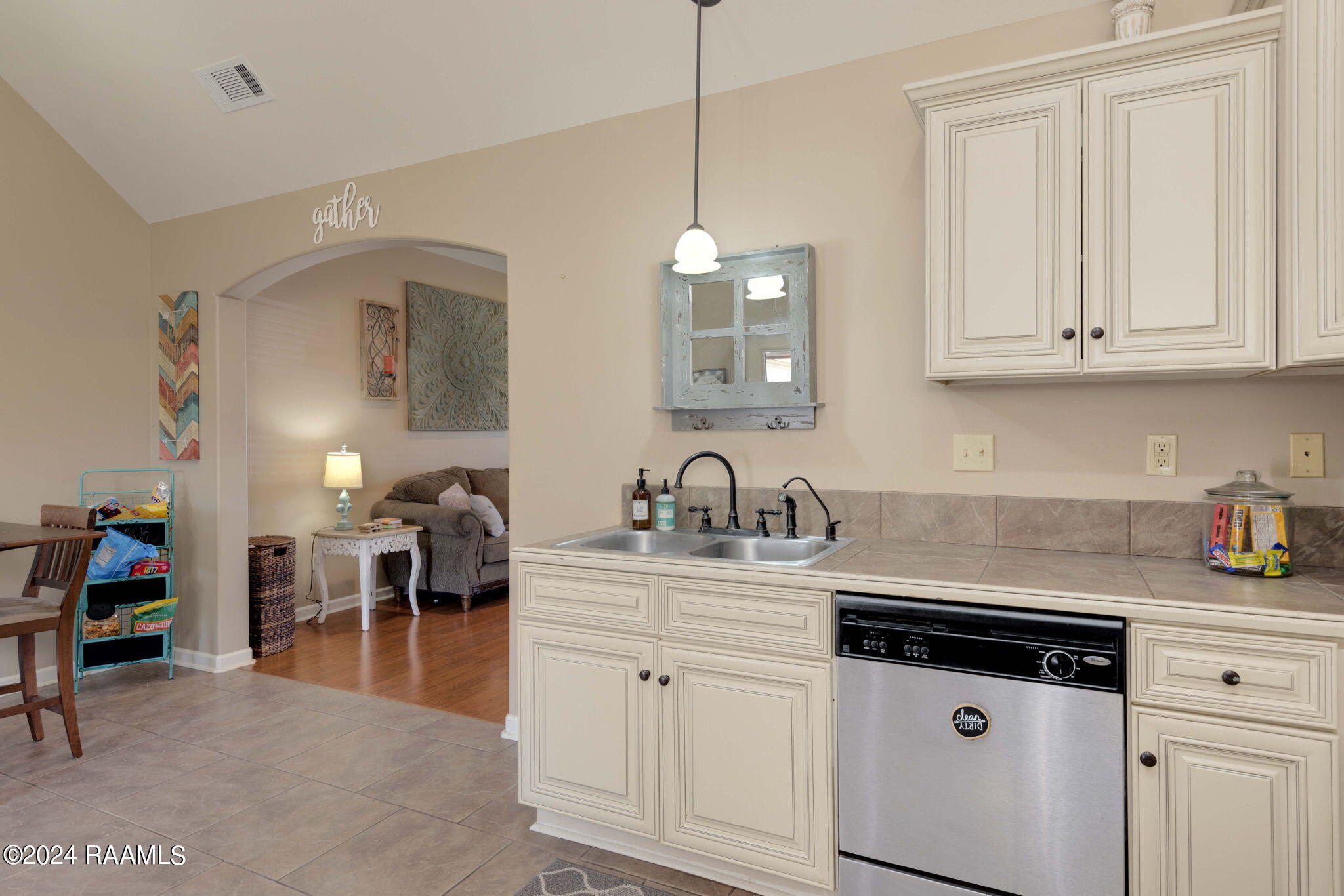 101 Seabird Cove