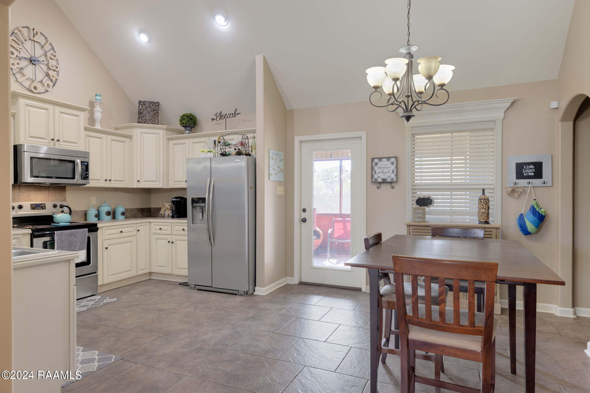 101 Seabird Cove