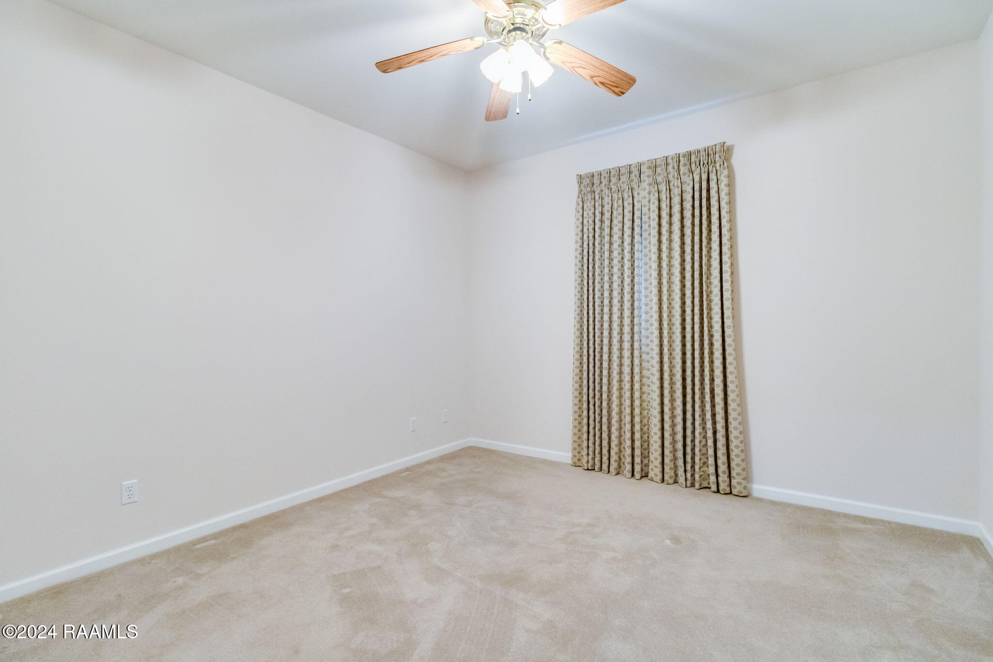2111 Dustin Morgan Loop
