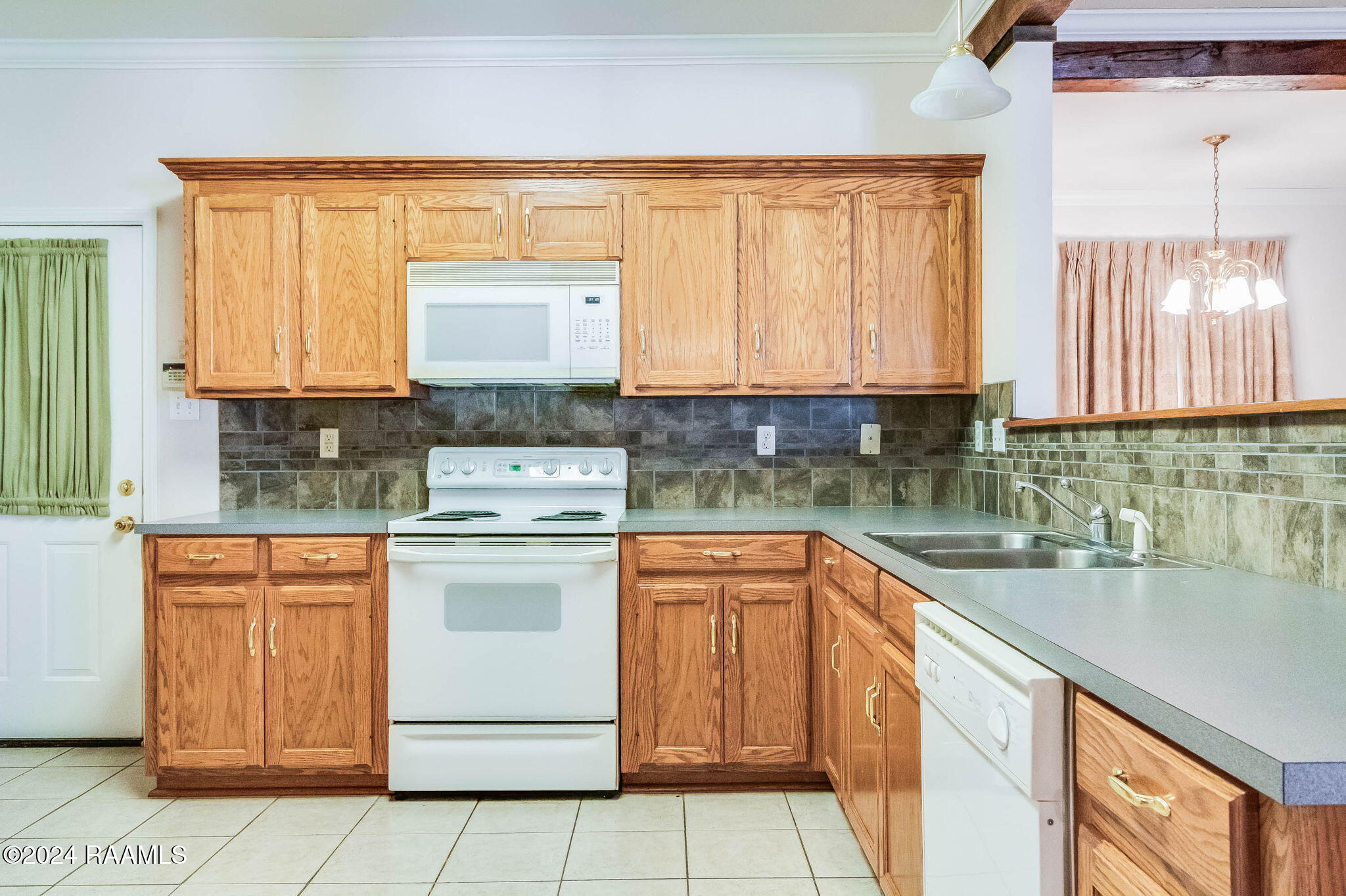 2111 Dustin Morgan Loop