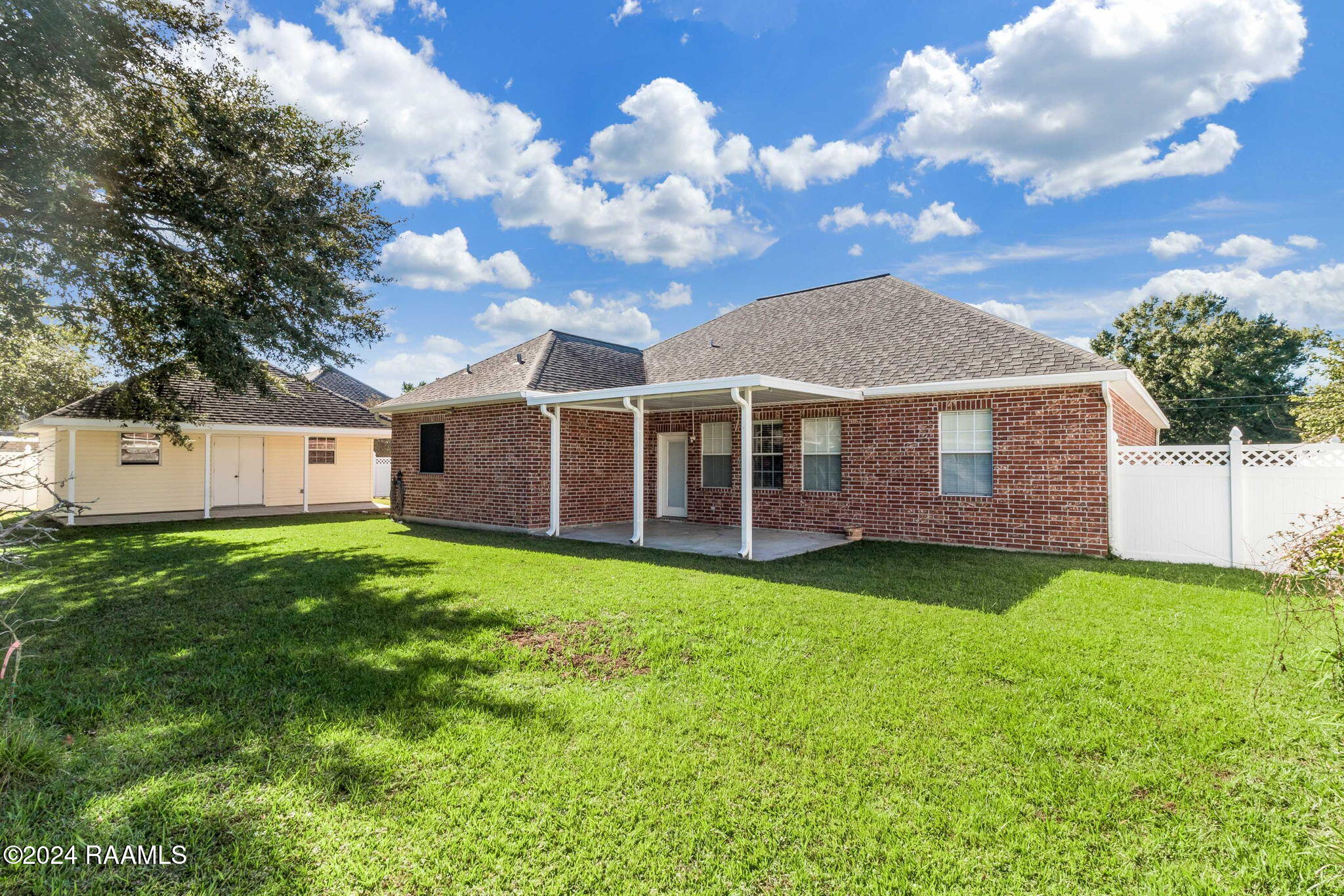 2111 Dustin Morgan Loop