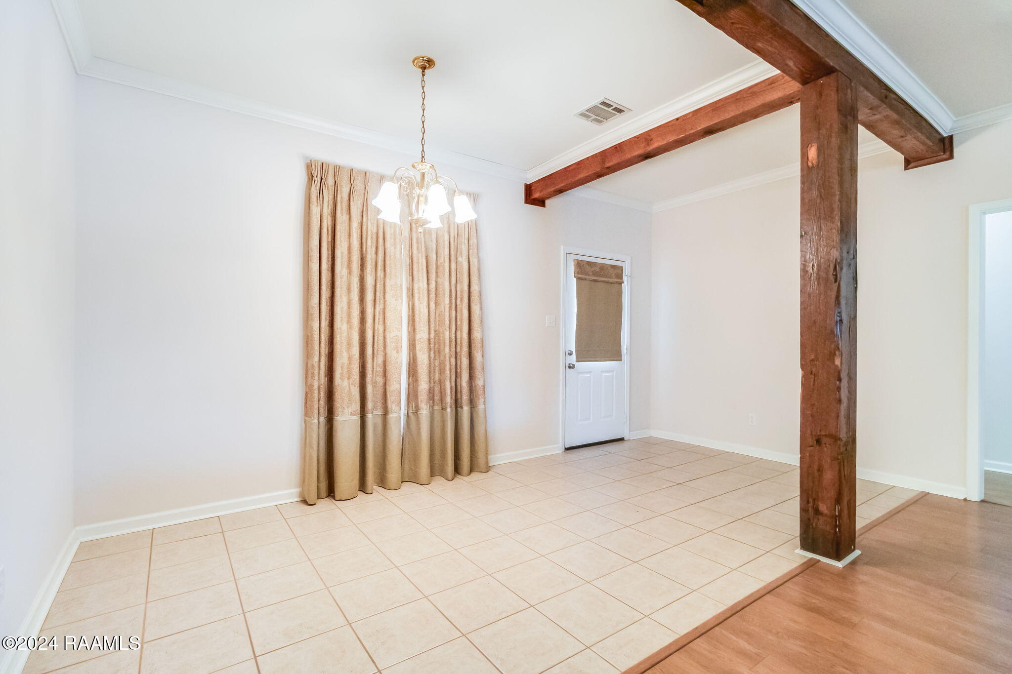 2111 Dustin Morgan Loop