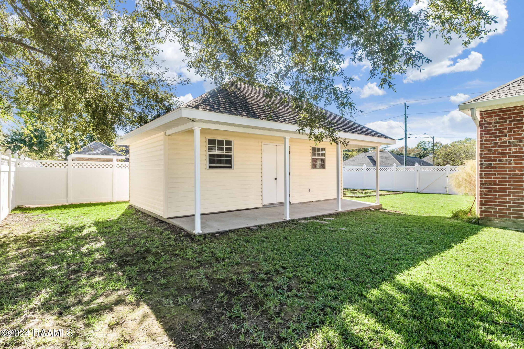 2111 Dustin Morgan Loop