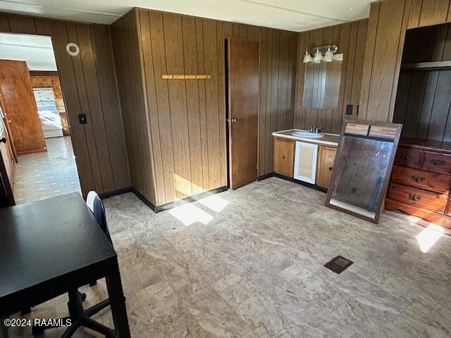 1385 Duplechin Road