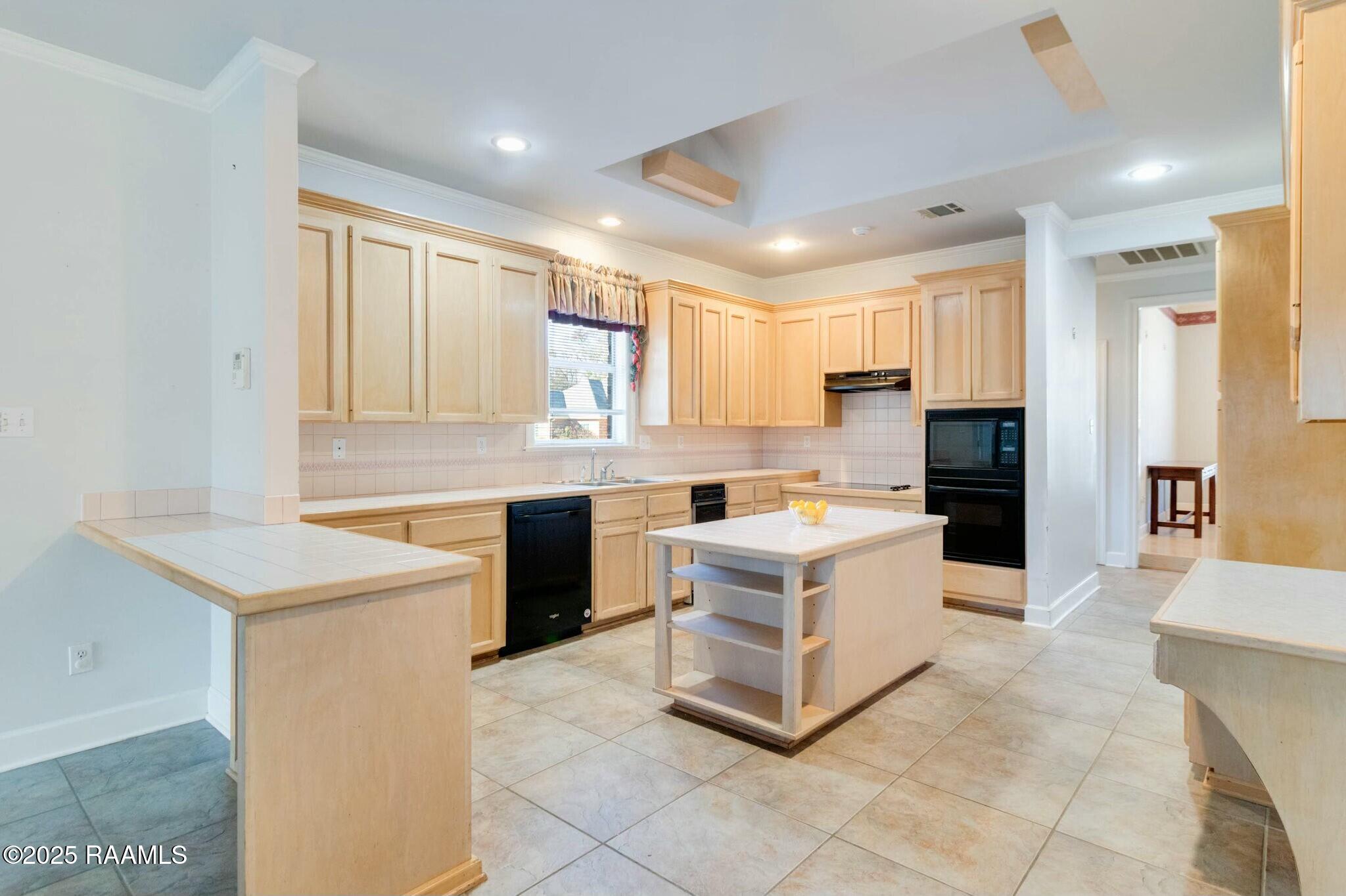 105 Claremont Circle