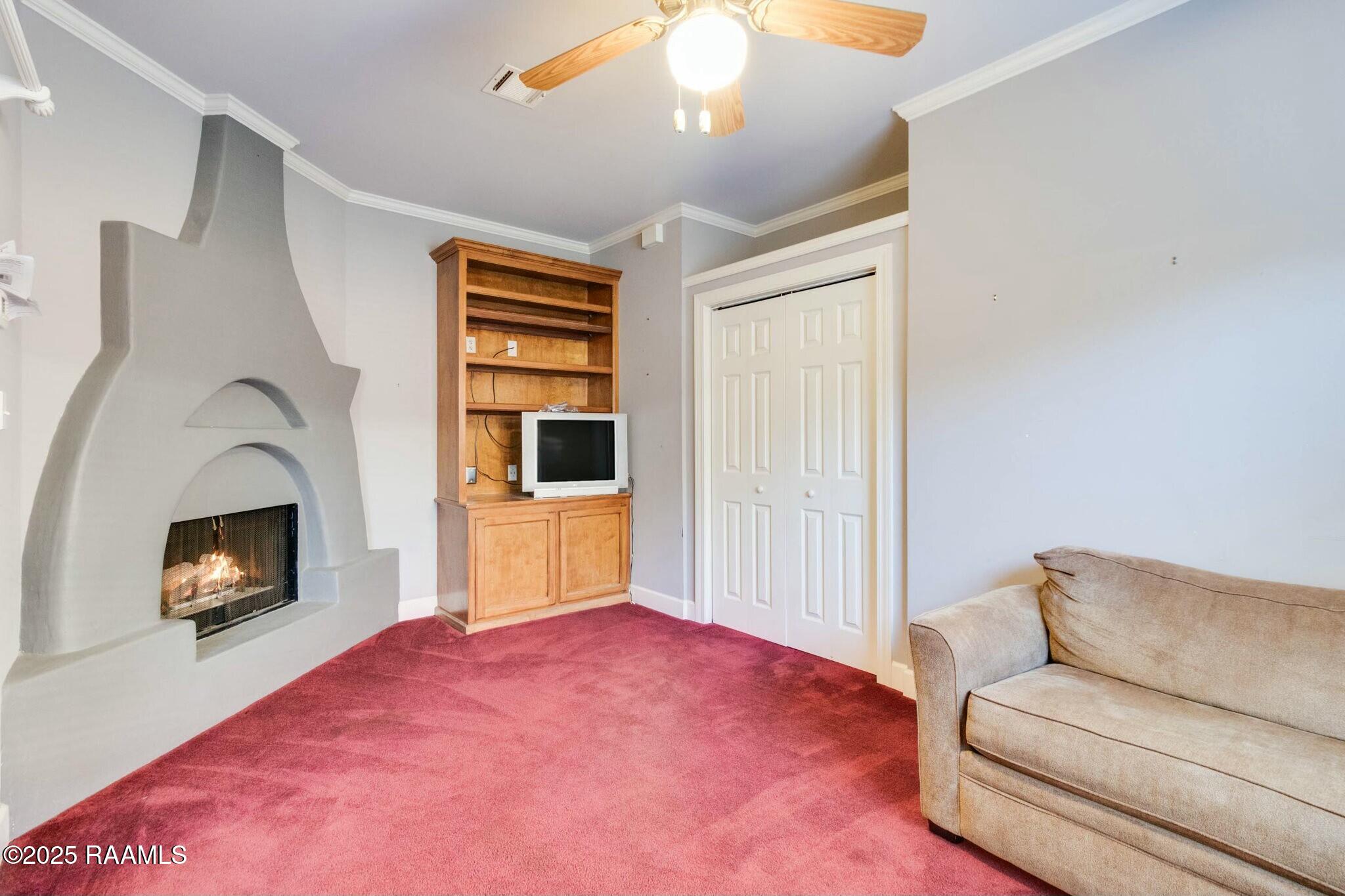 105 Claremont Circle