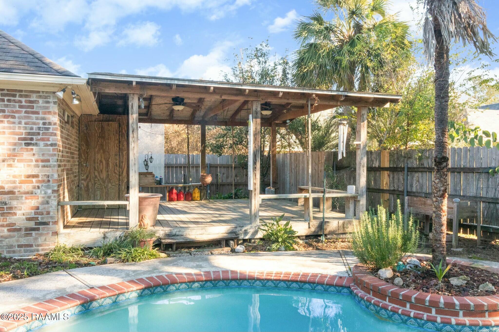 105 Claremont Circle