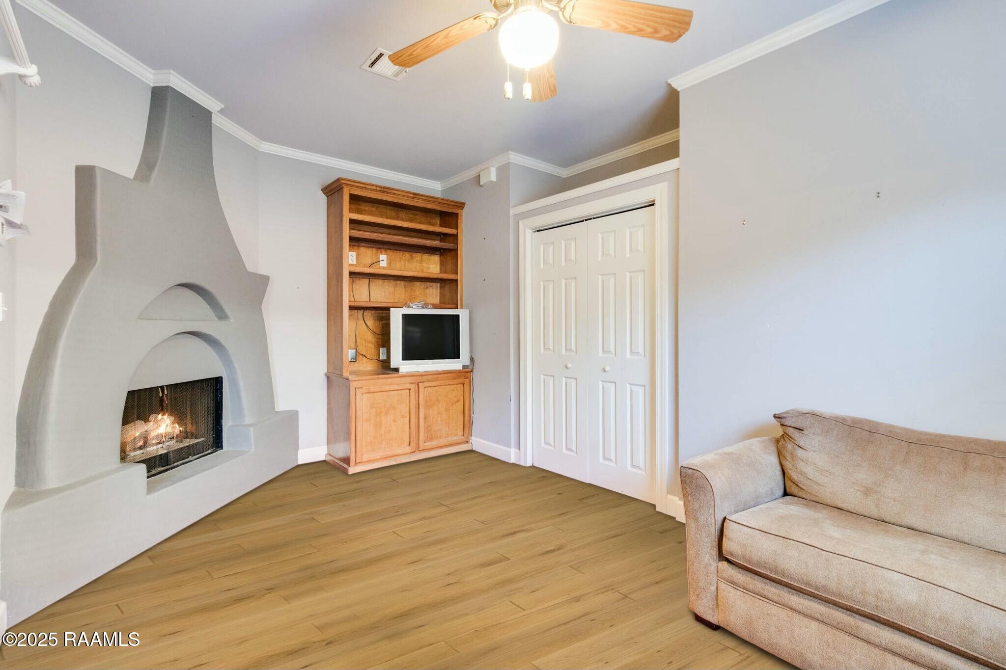 105 Claremont Circle